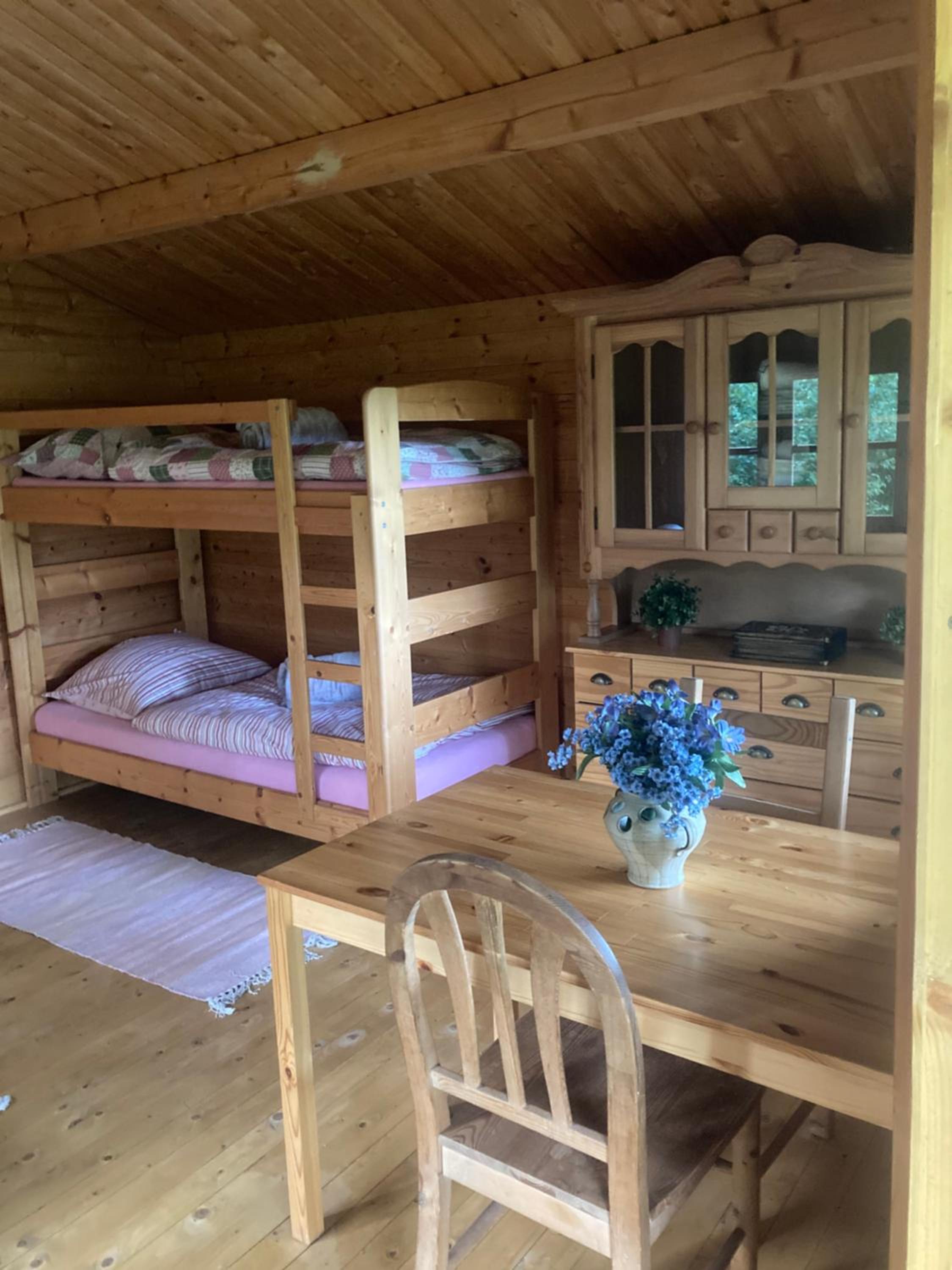 Roubenka nad přehradou