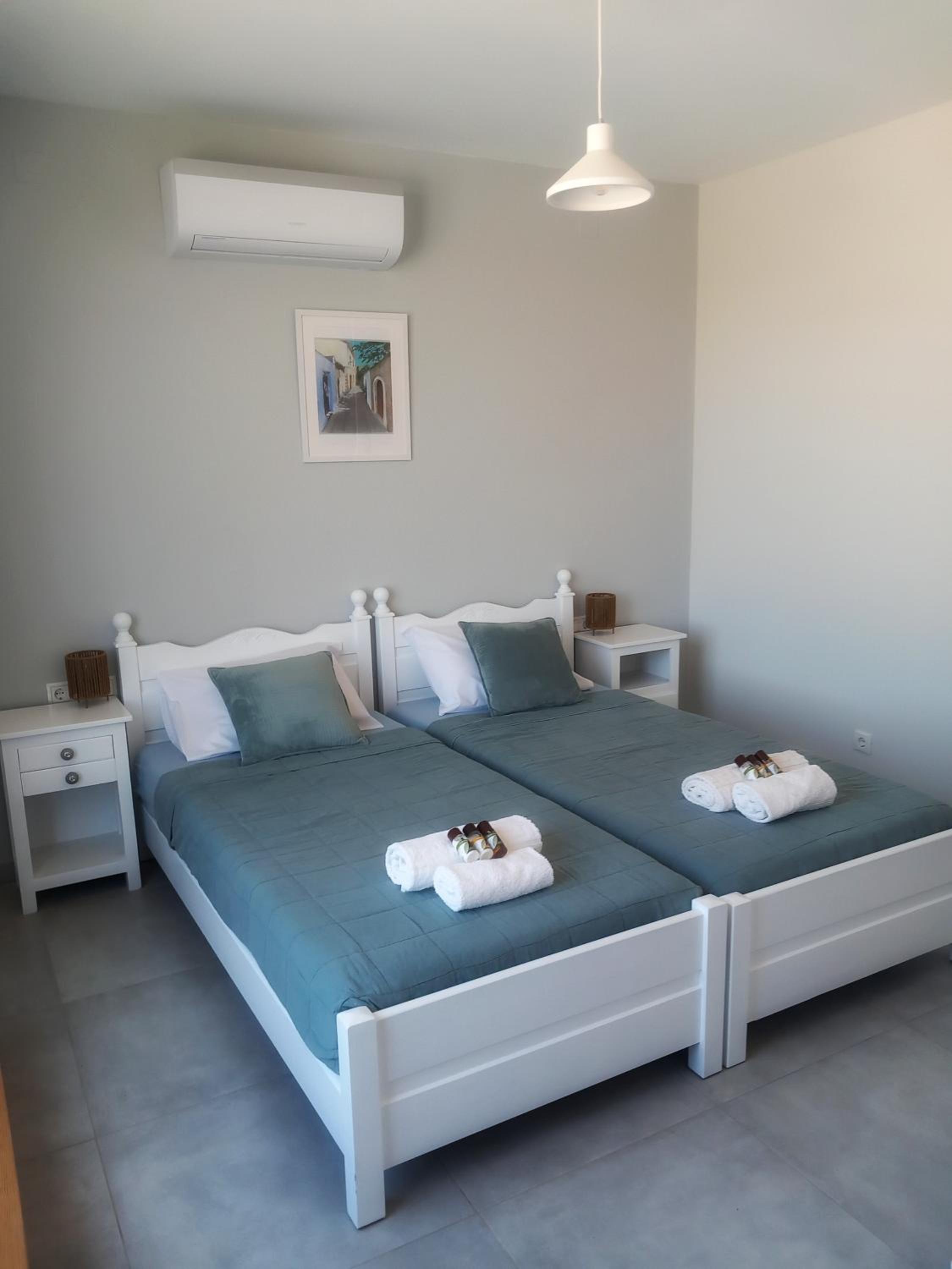 Stunning 2 bedroom private villa in Kastellos, Rethymno photo 4