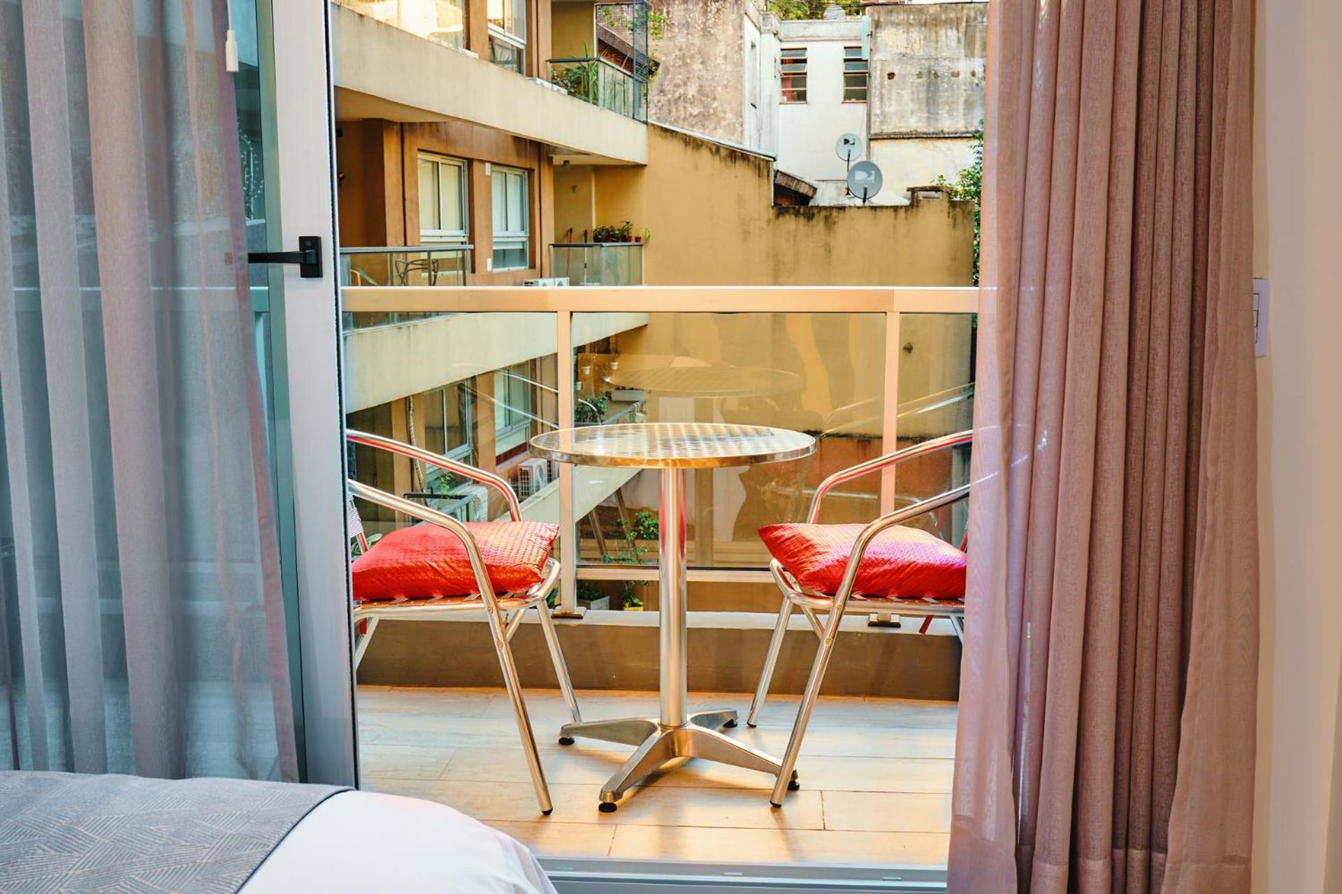 Miravida Soho Apartments