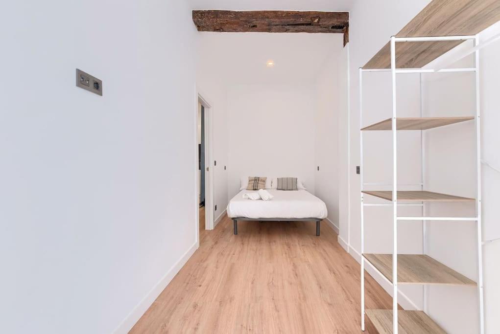 Artekale & Pintxos in Old Town