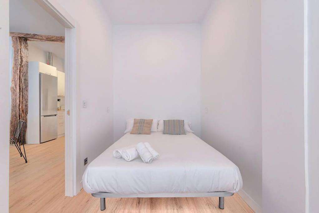 Artekale & Pintxos in Old Town