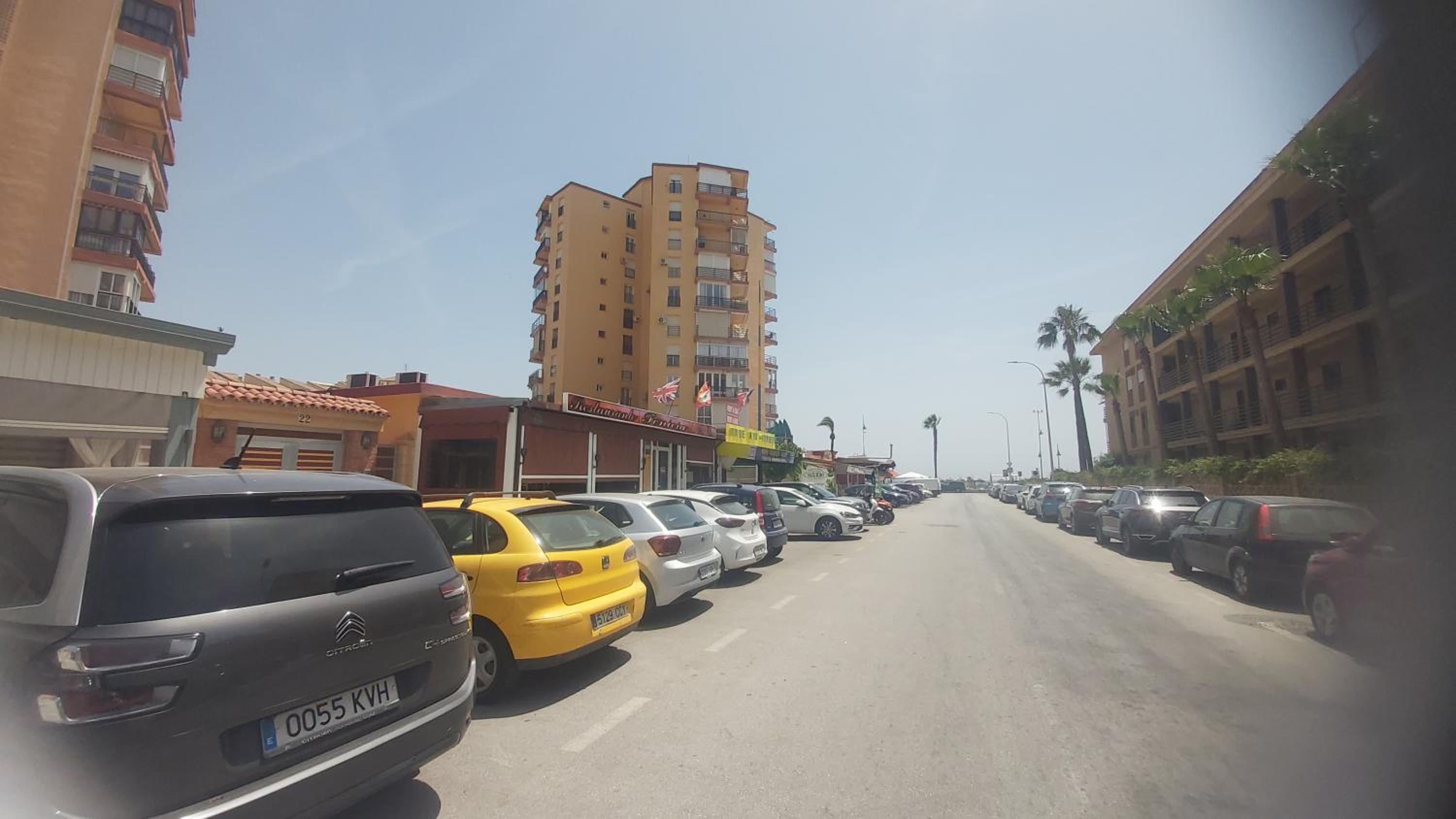 Del Parque Flats Playamar Beach