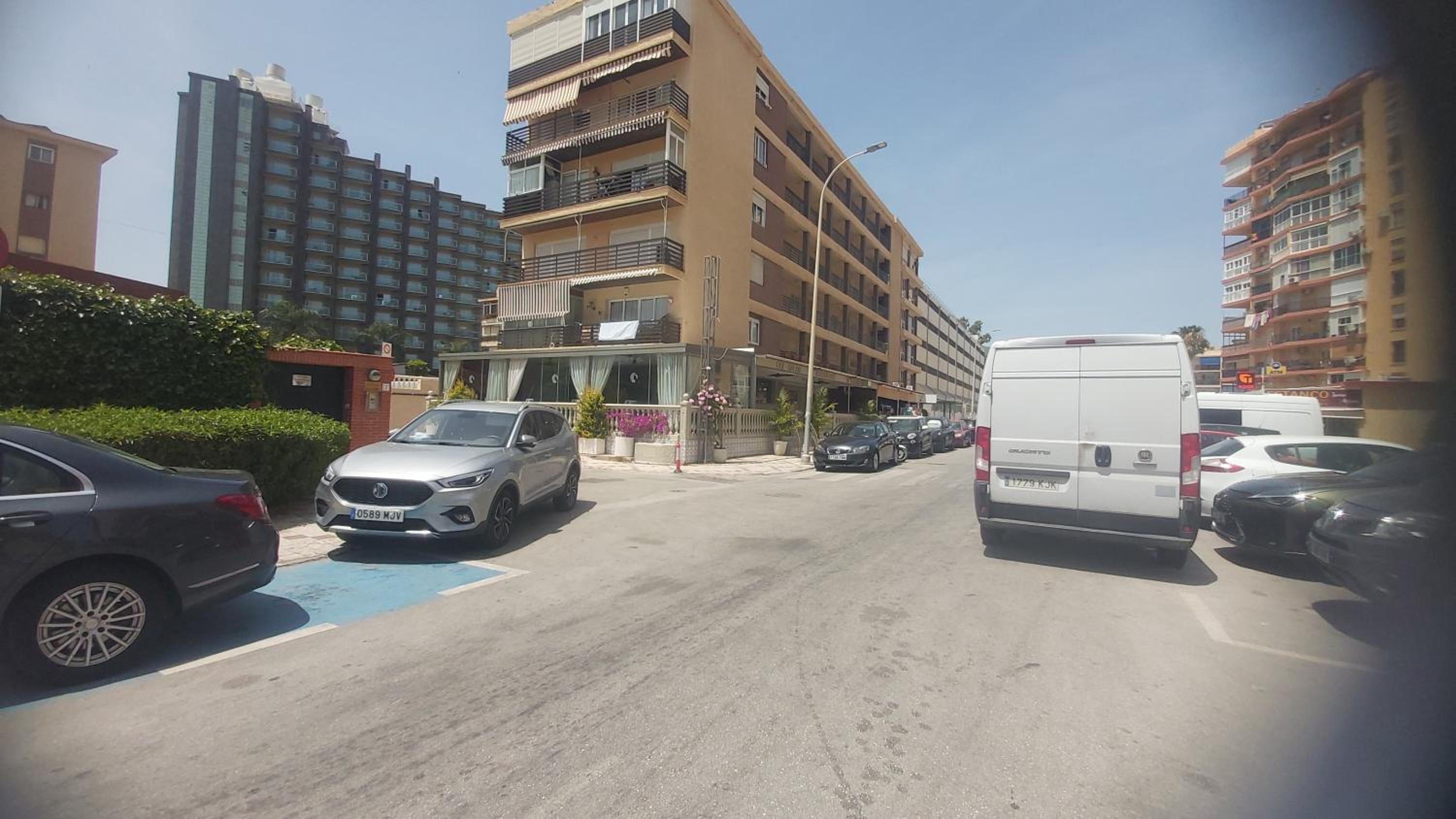 Del Parque Flats Playamar Beach