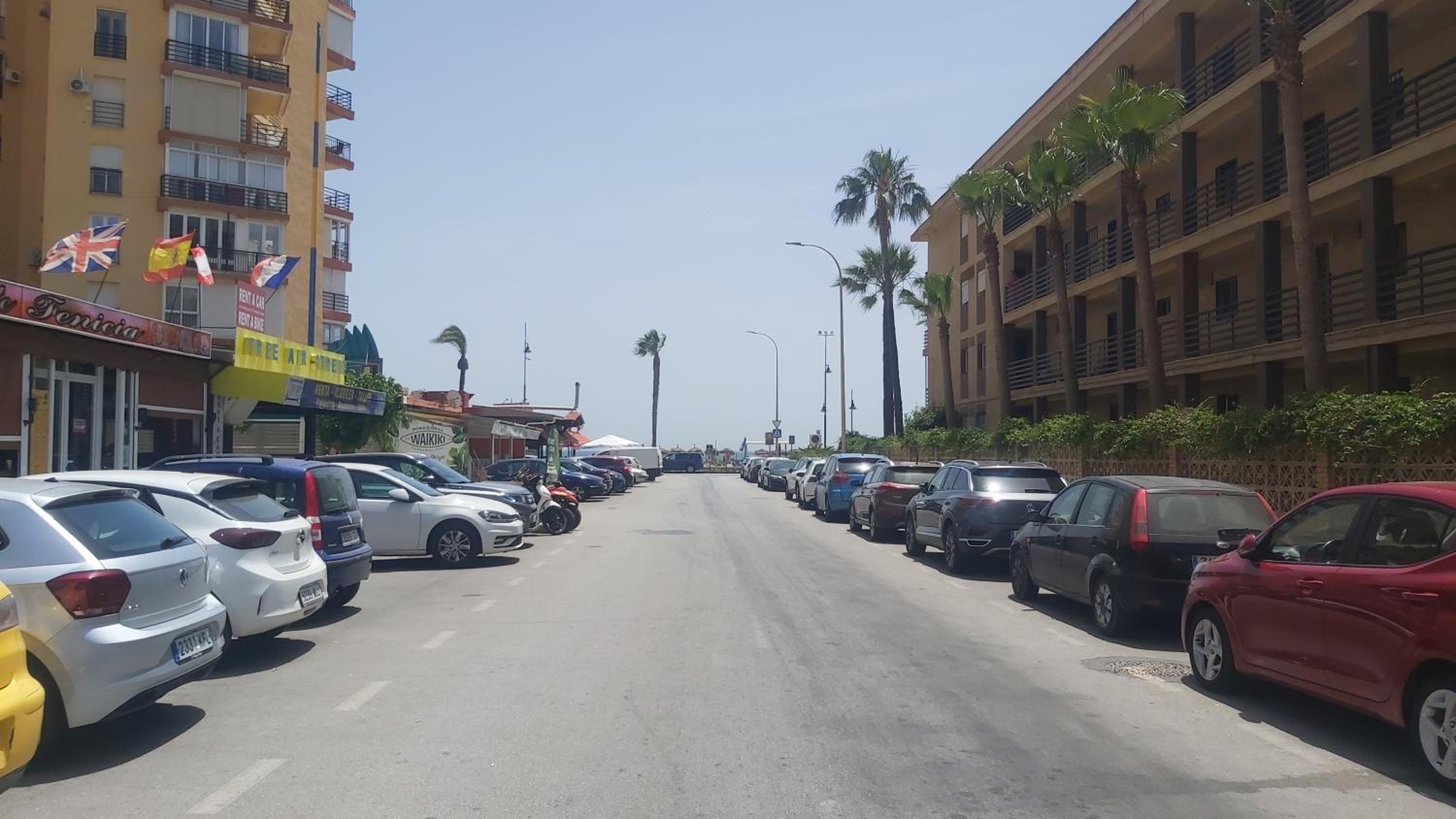 Del Parque Flats Playamar Beach