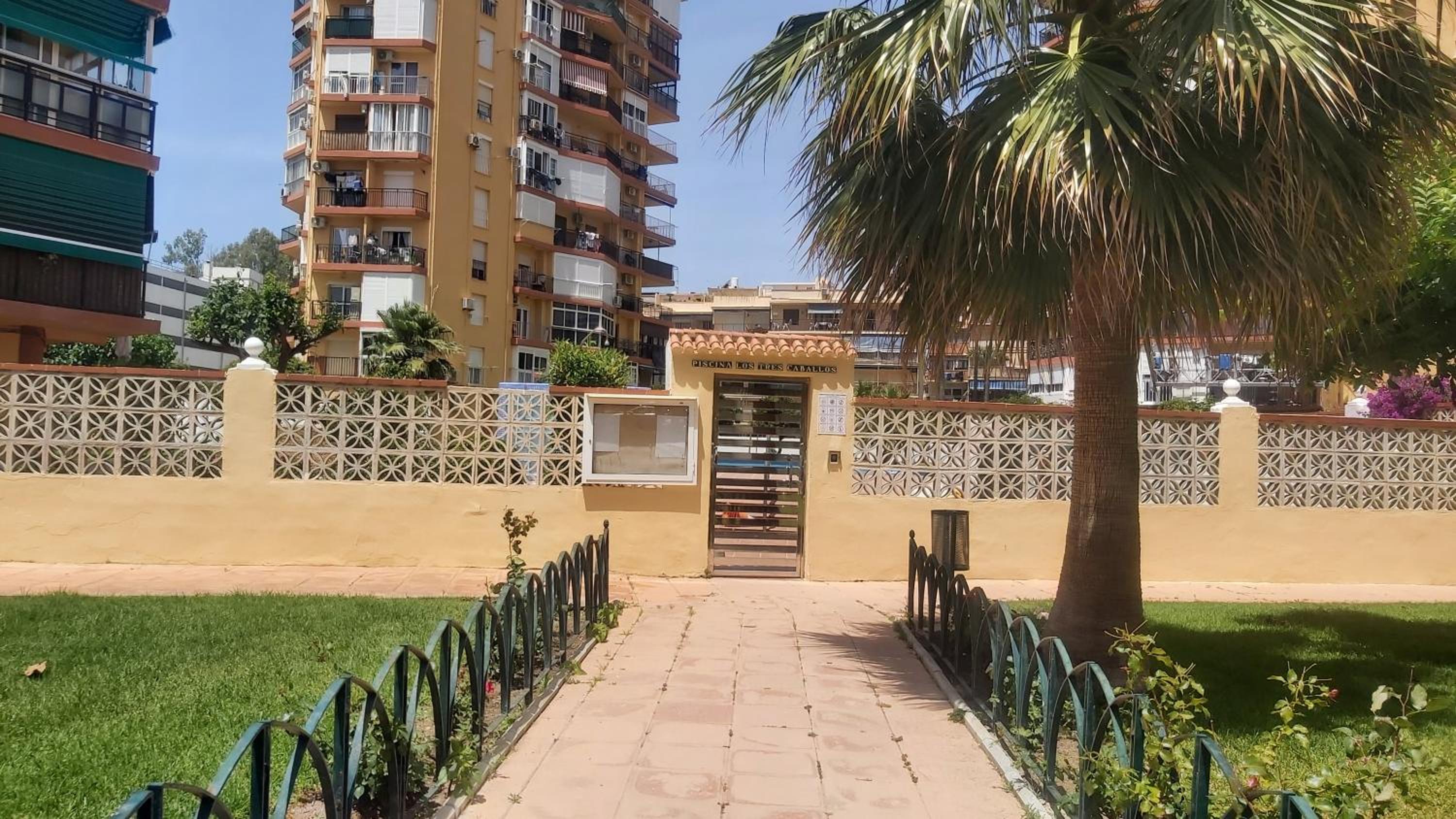 Del Parque Flats Playamar Beach