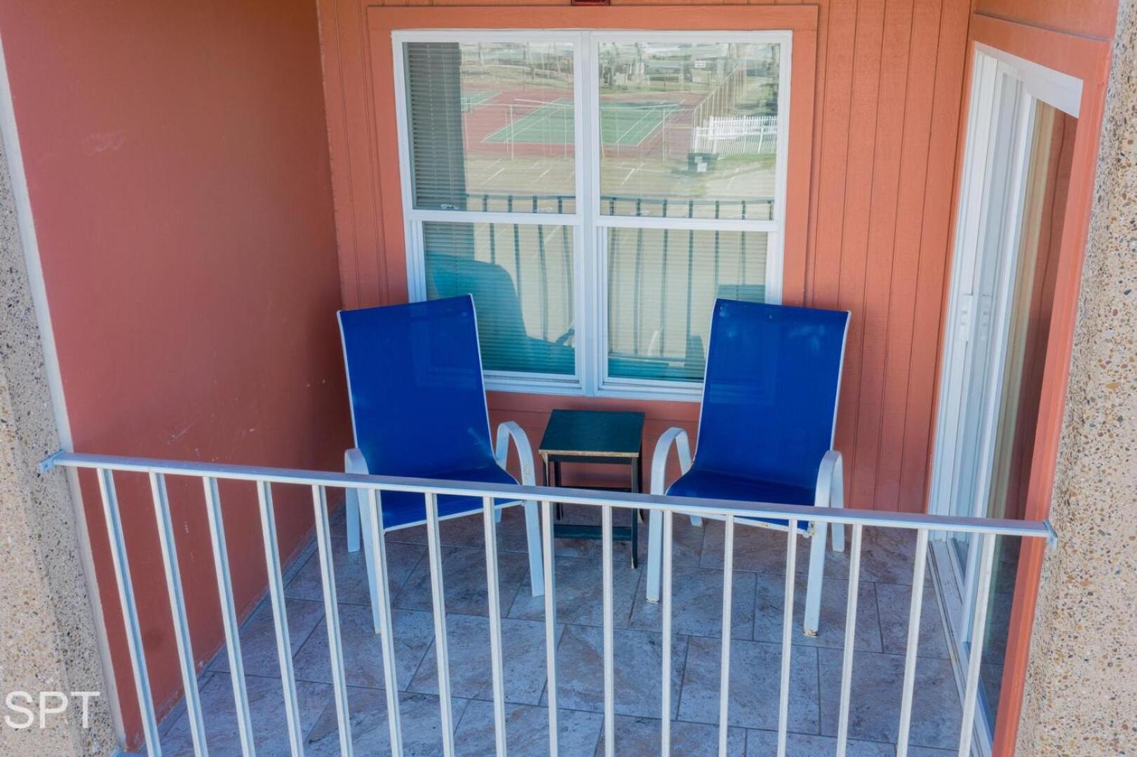 Luxe 1 Bedroom House with Pool - Gulfview II unit 410 view 3