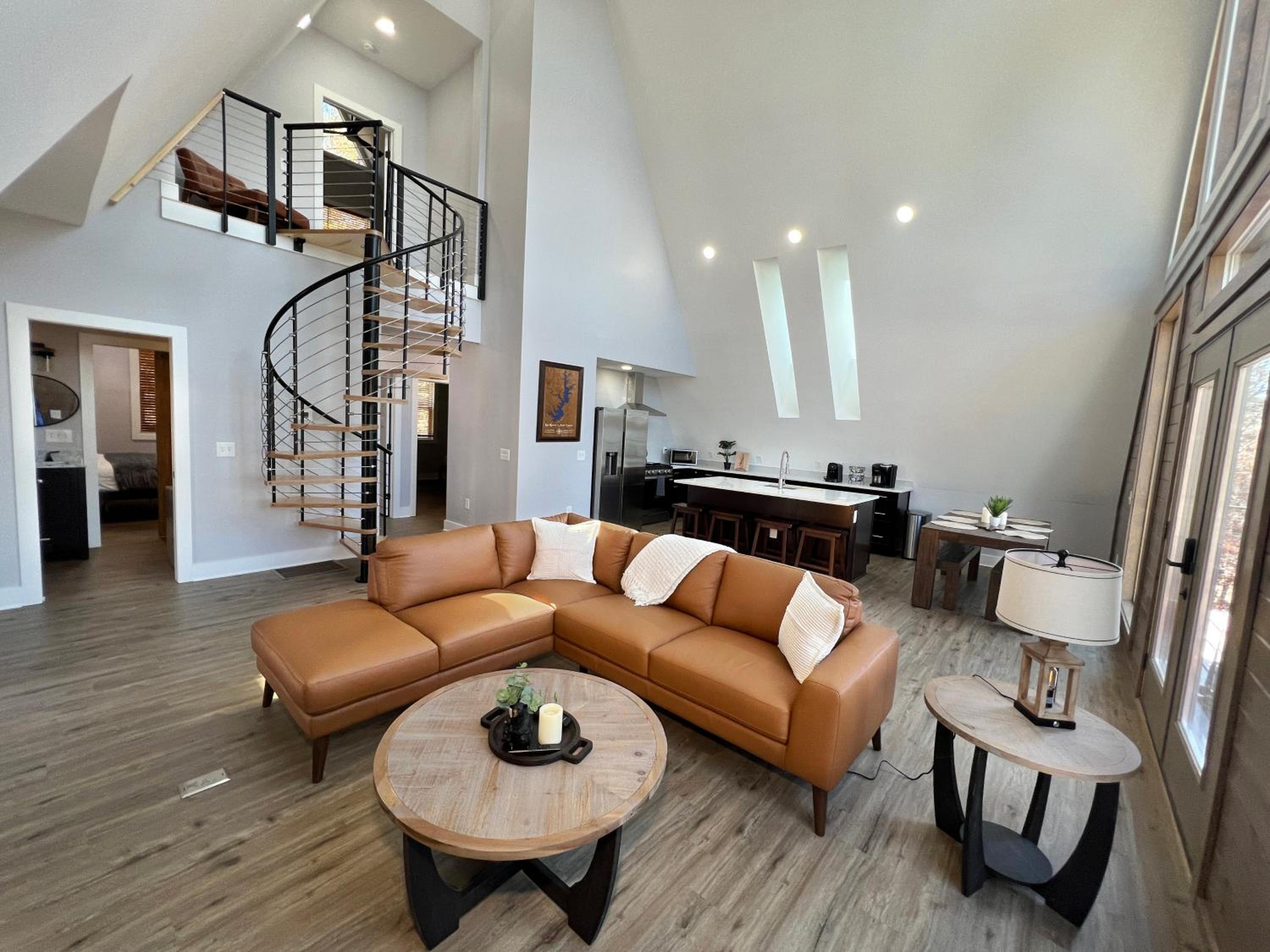 Lakefront Keowee Luxury Cottages 129 view 3