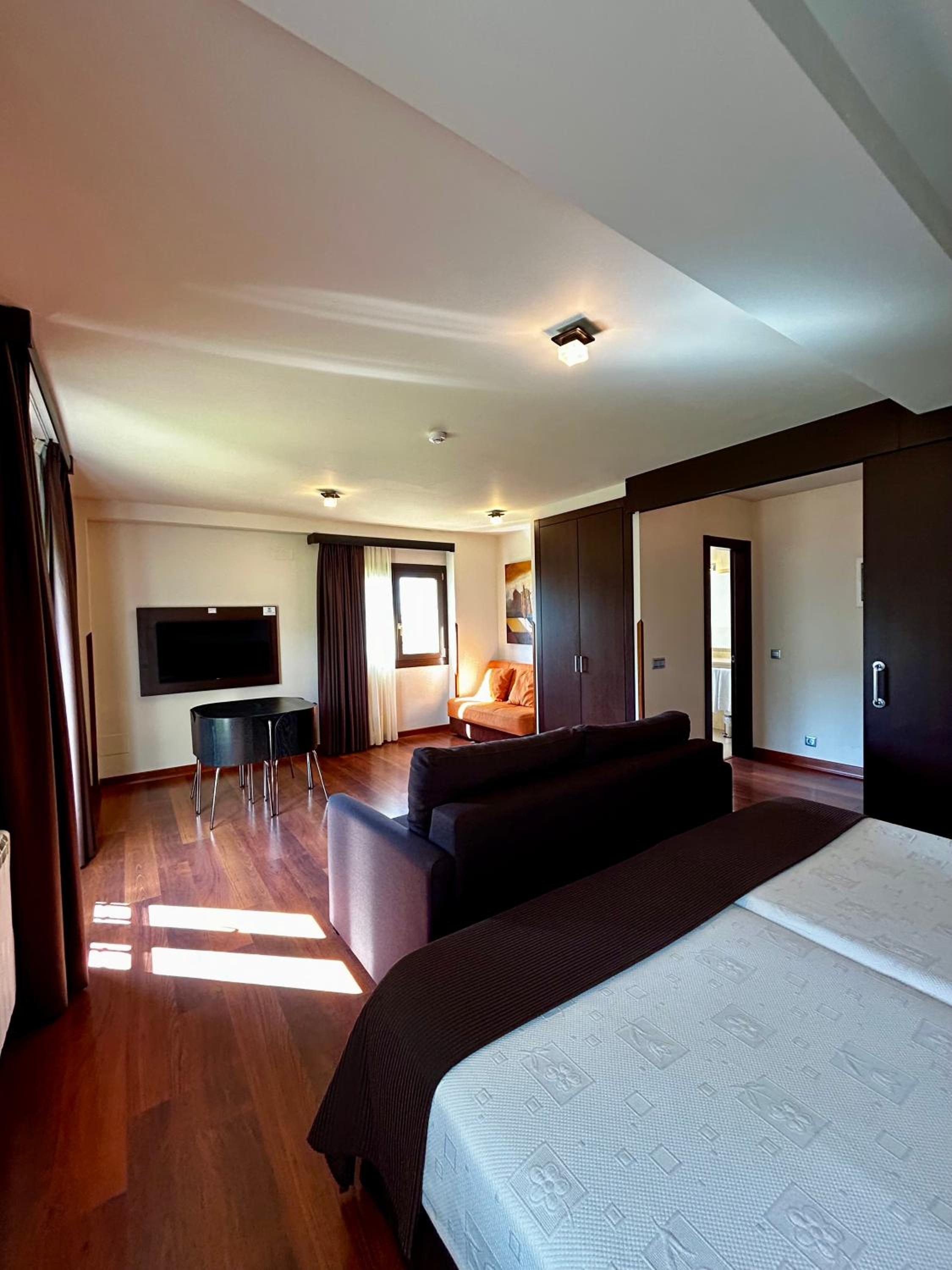 Apartamentos Rurales L'Arquera