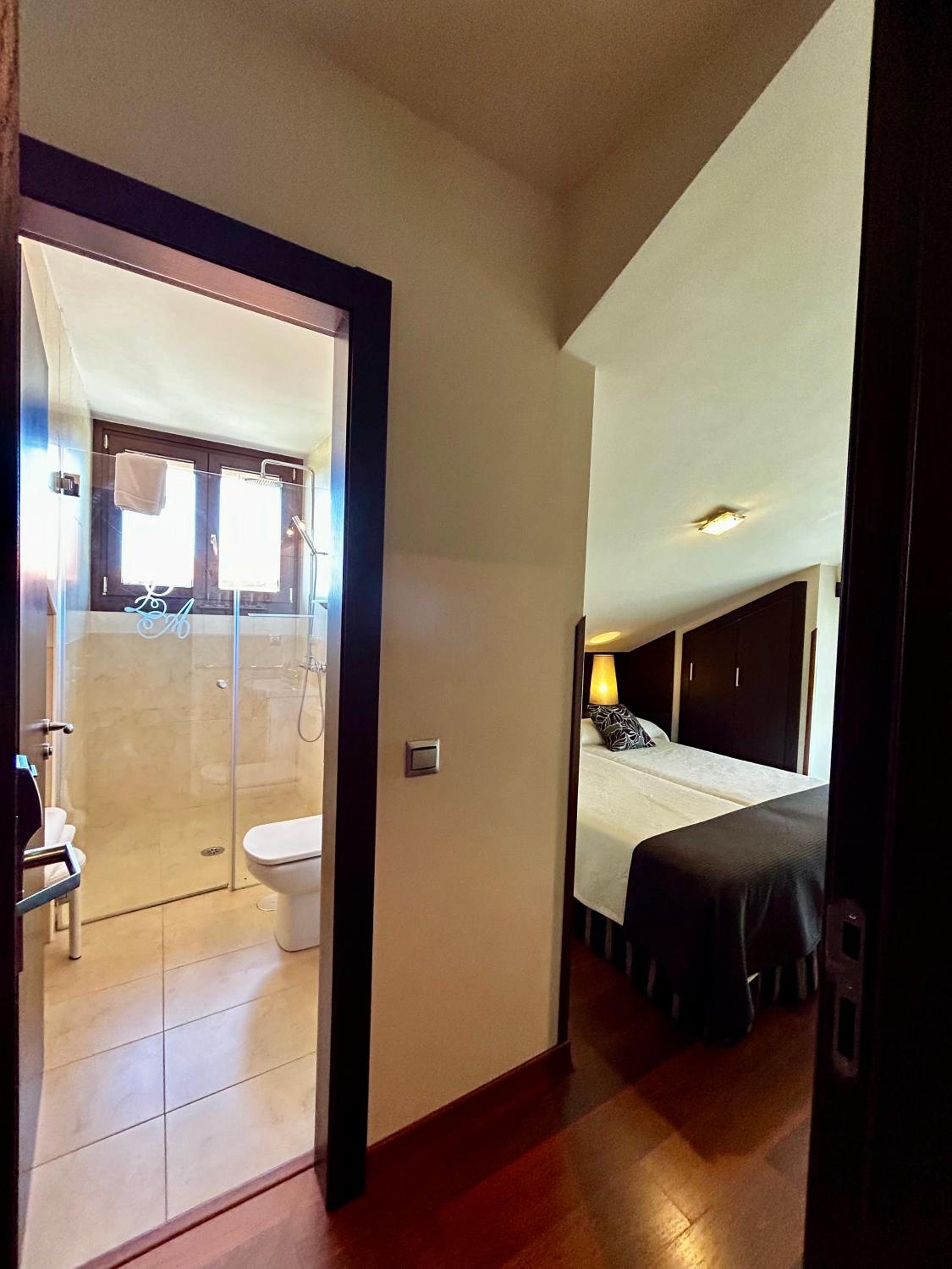 Apartamentos Rurales L'Arquera