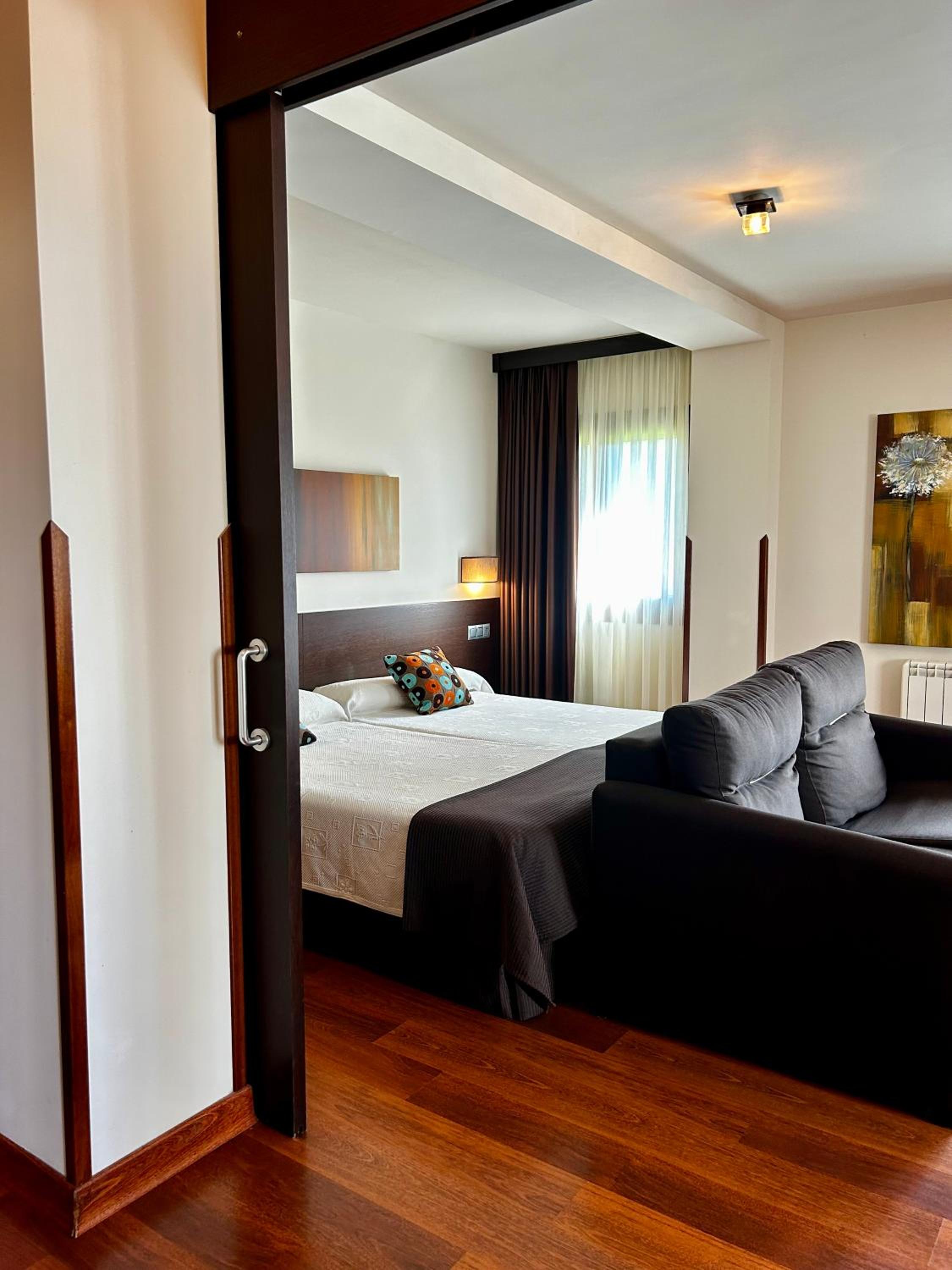Apartamentos Rurales L'Arquera