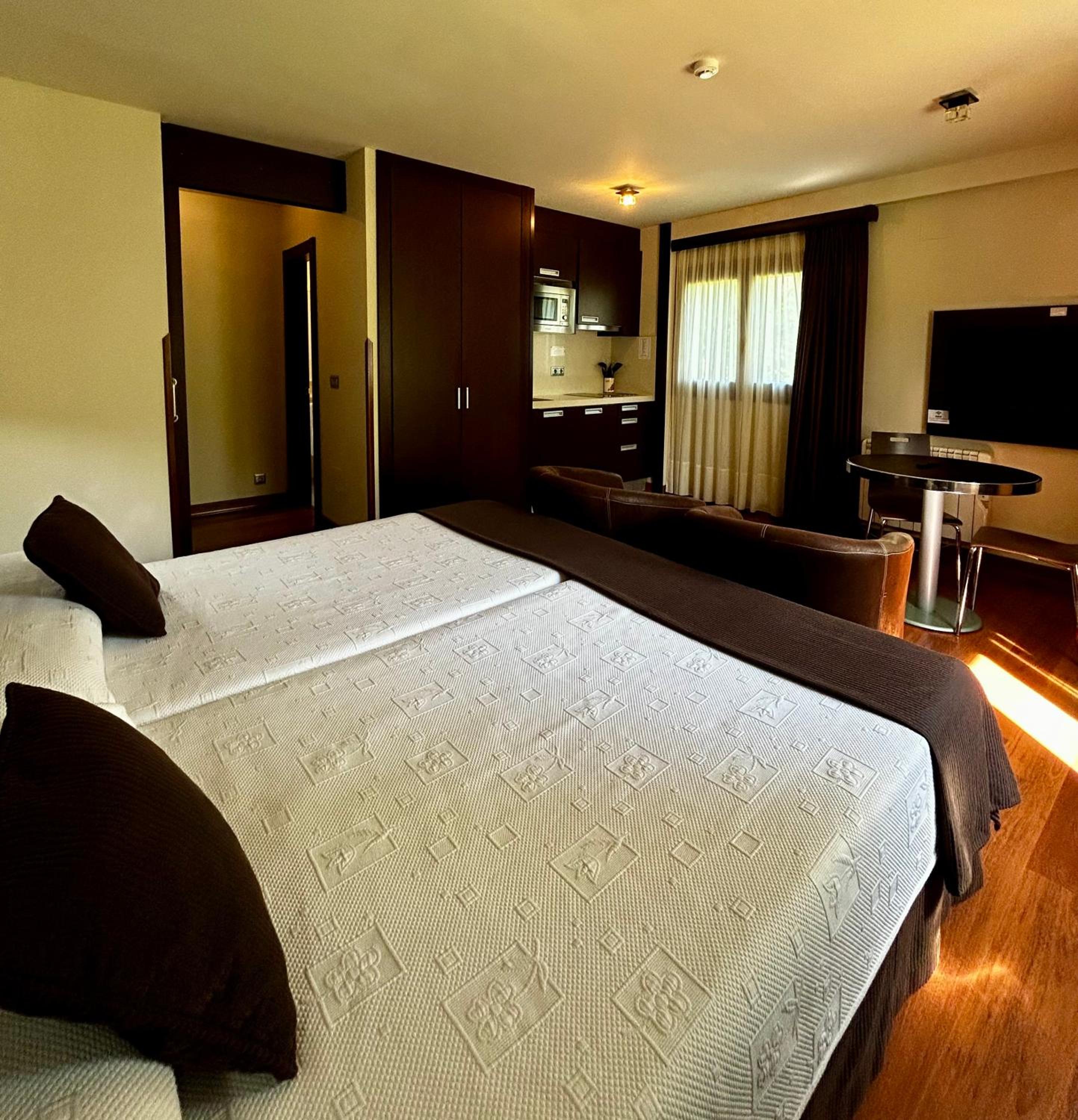 Apartamentos Rurales L'Arquera
