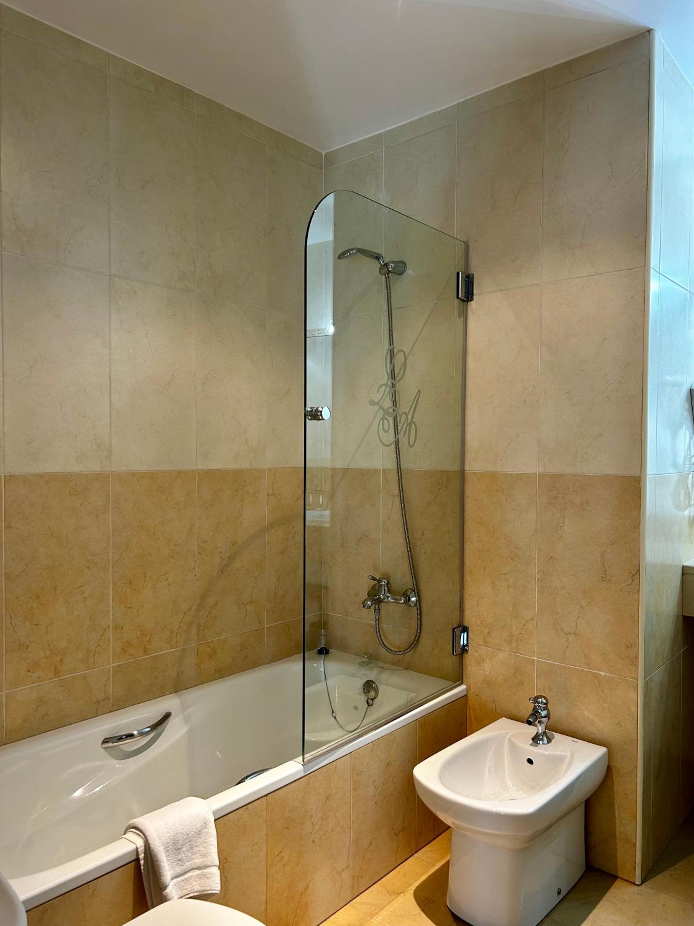 Apartamentos Rurales L'Arquera