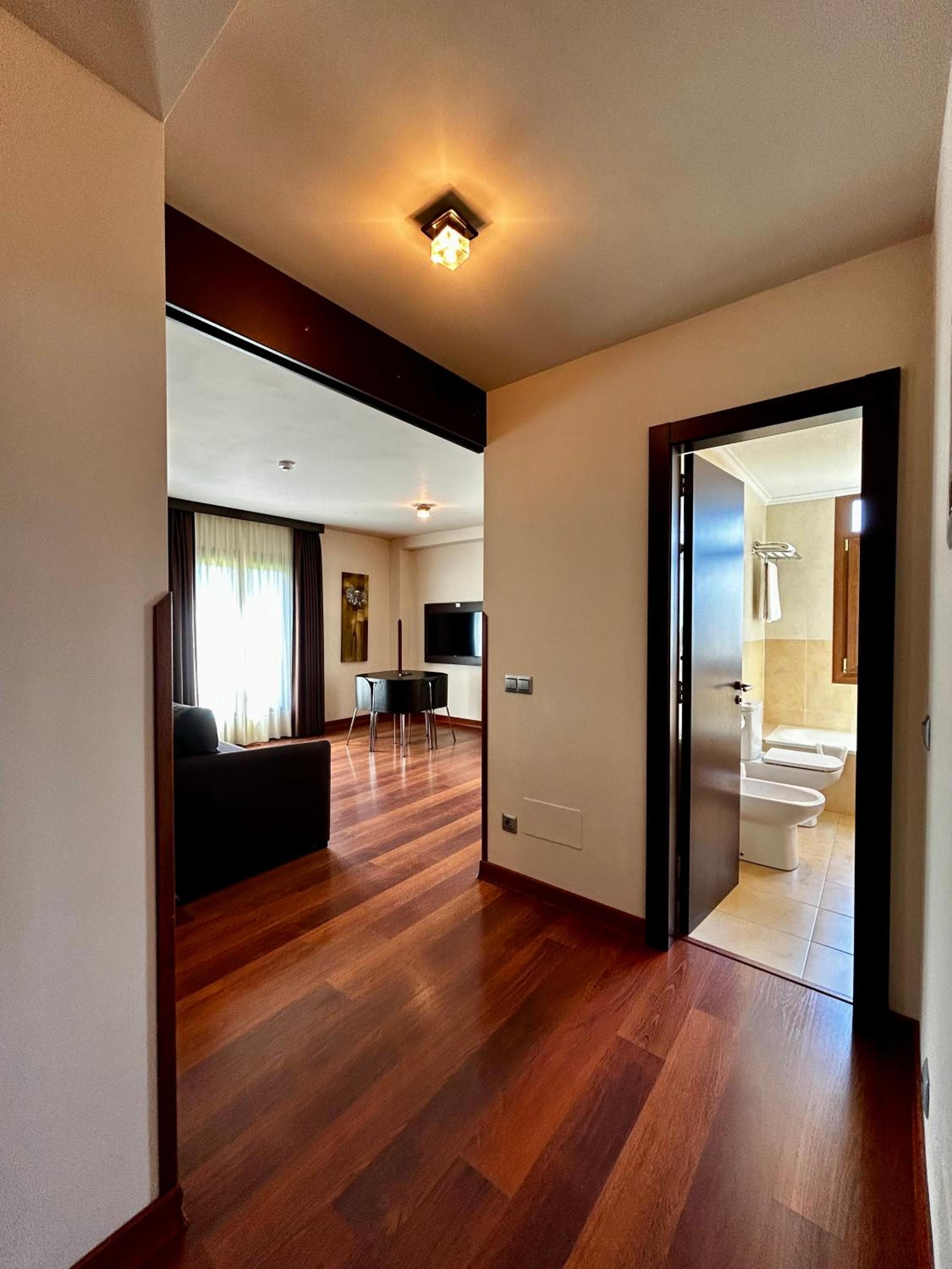 Apartamentos Rurales L'Arquera