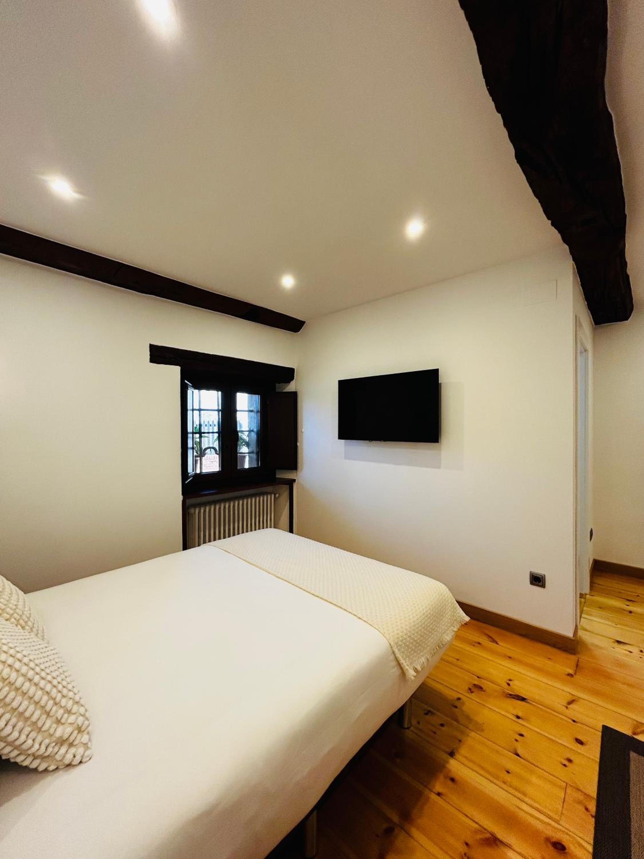 Apartamentos Rurales L'Arquera