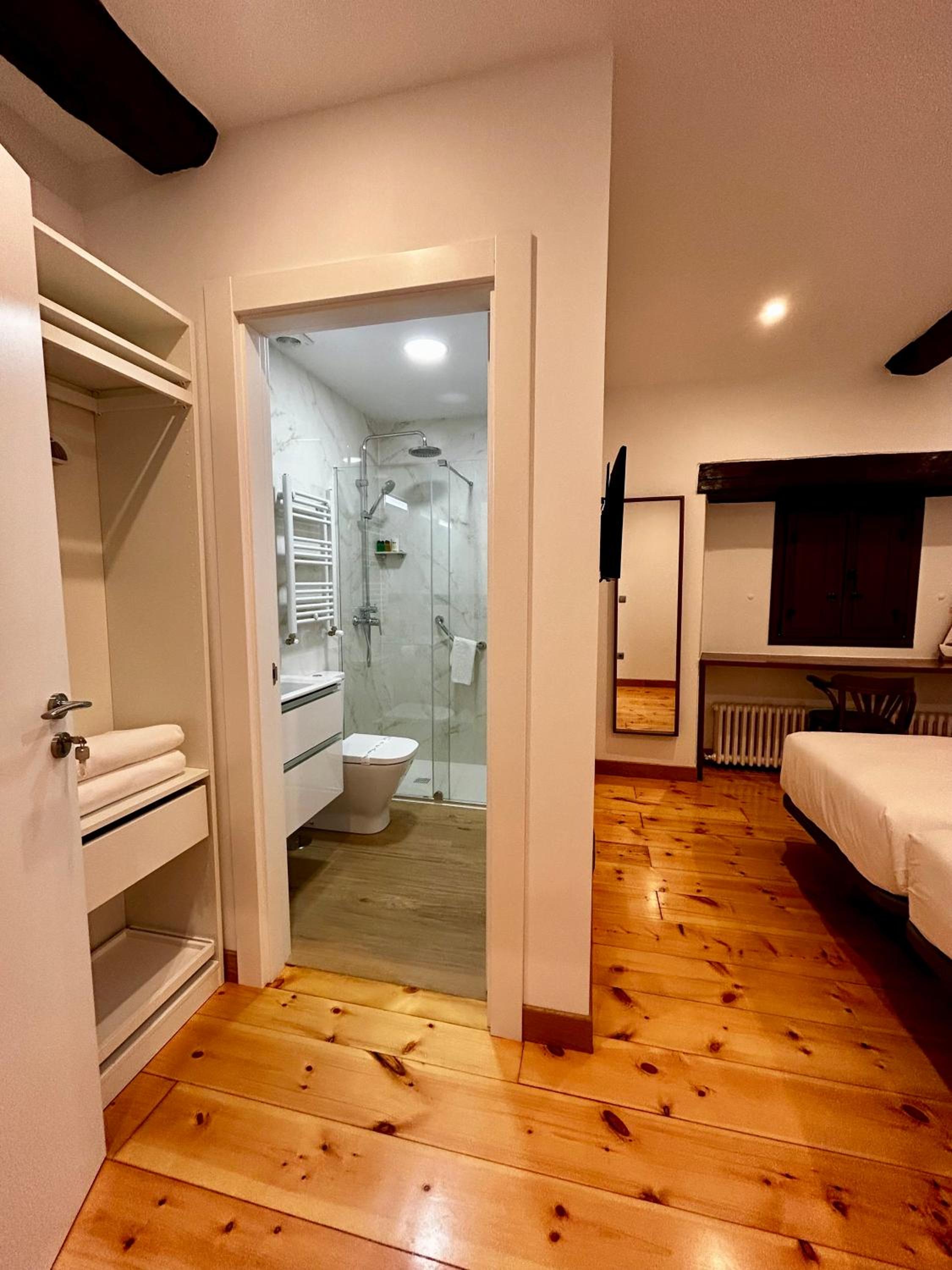 Apartamentos Rurales L'Arquera