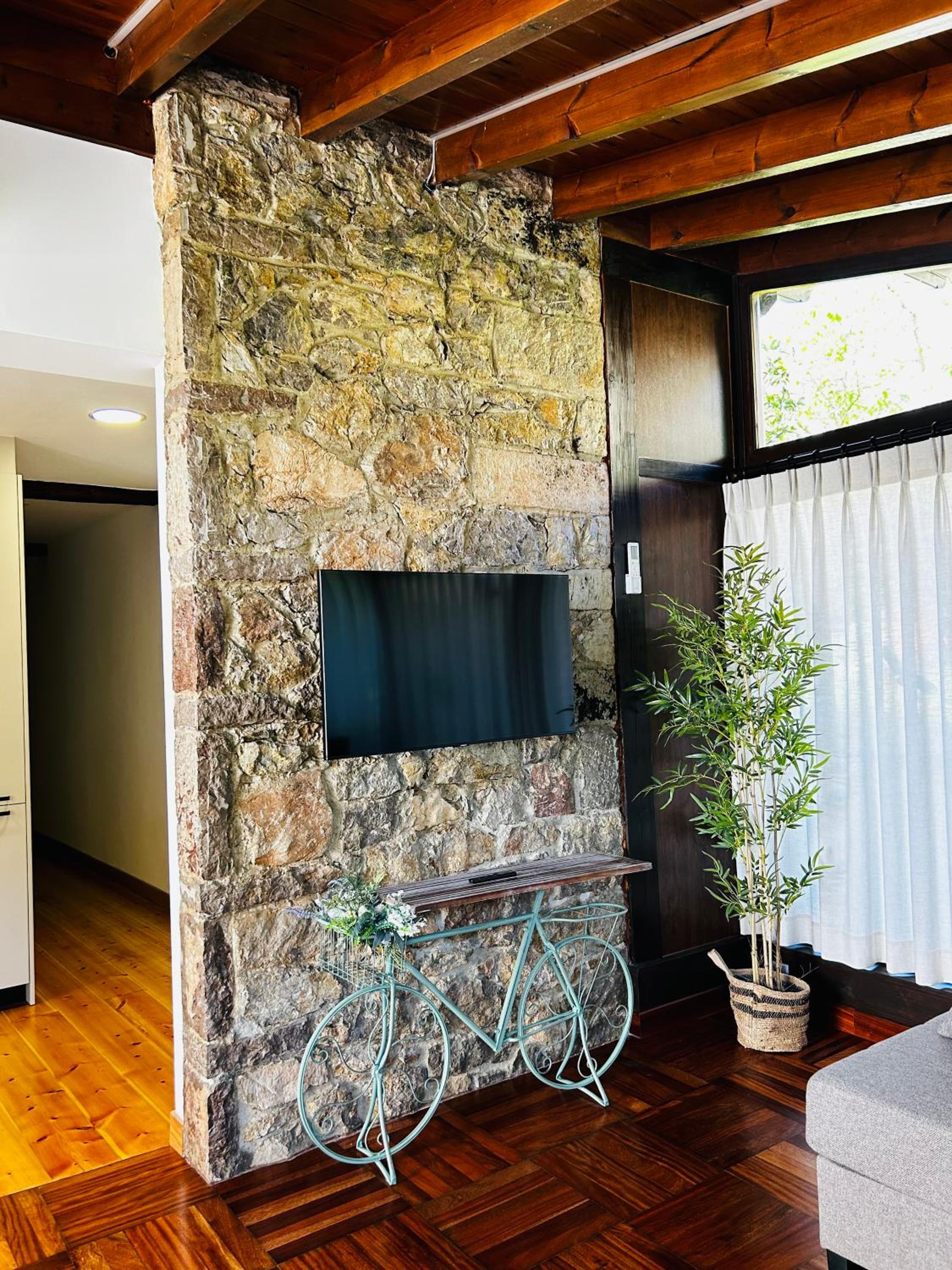 Apartamentos Rurales L'Arquera