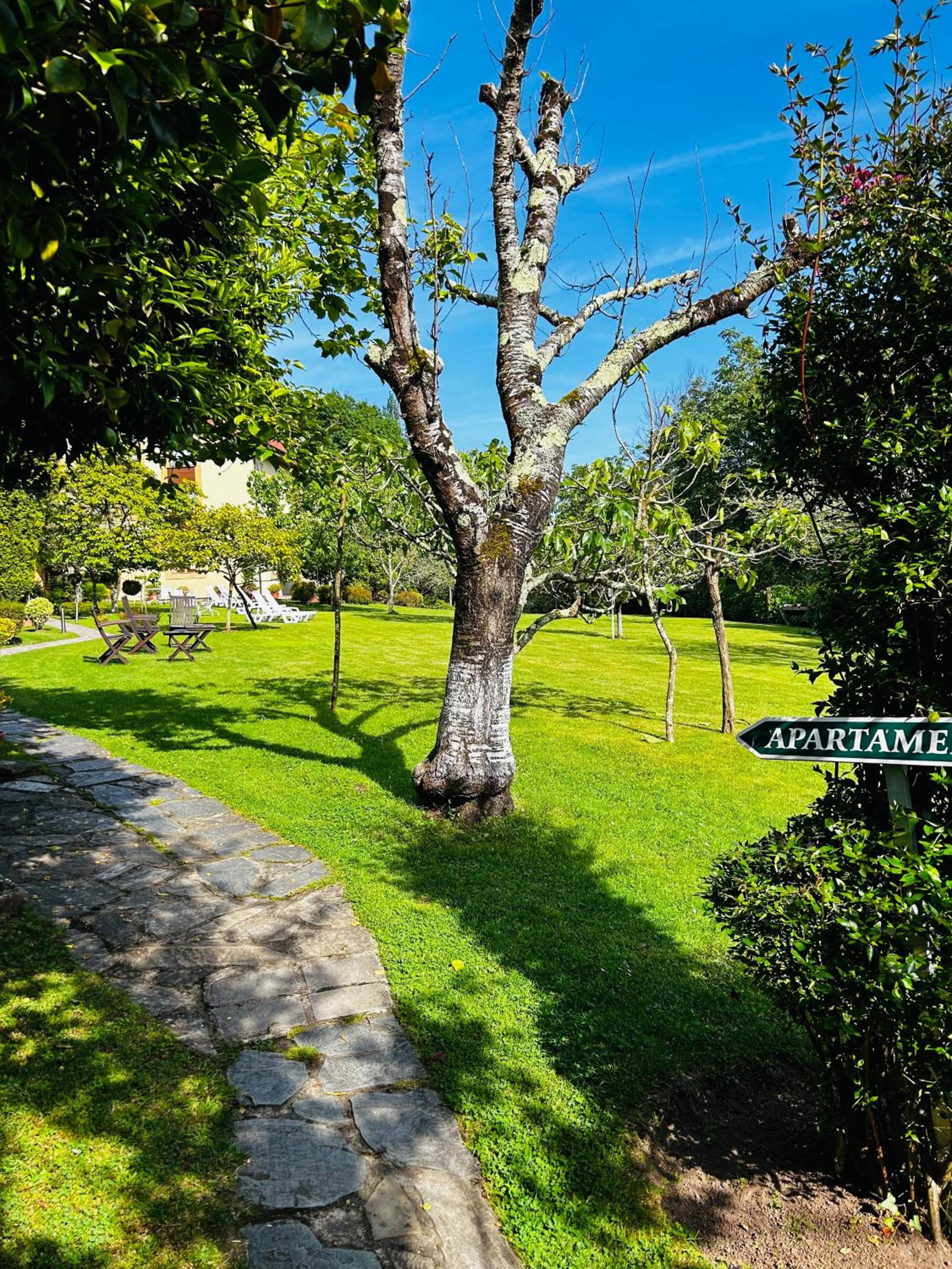 Apartamentos Rurales L'Arquera