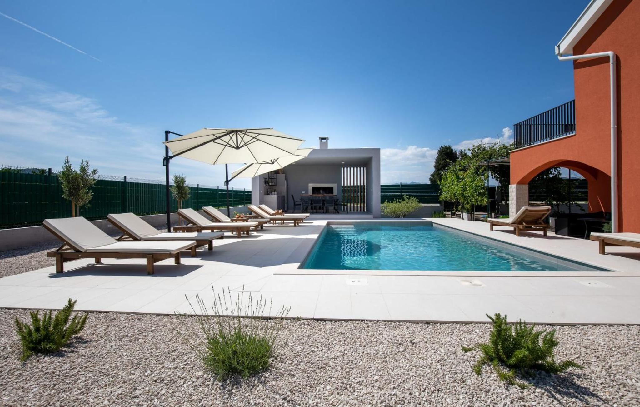 MiaMare Luxury Villa with Pool Surrounded by Nature view 3
