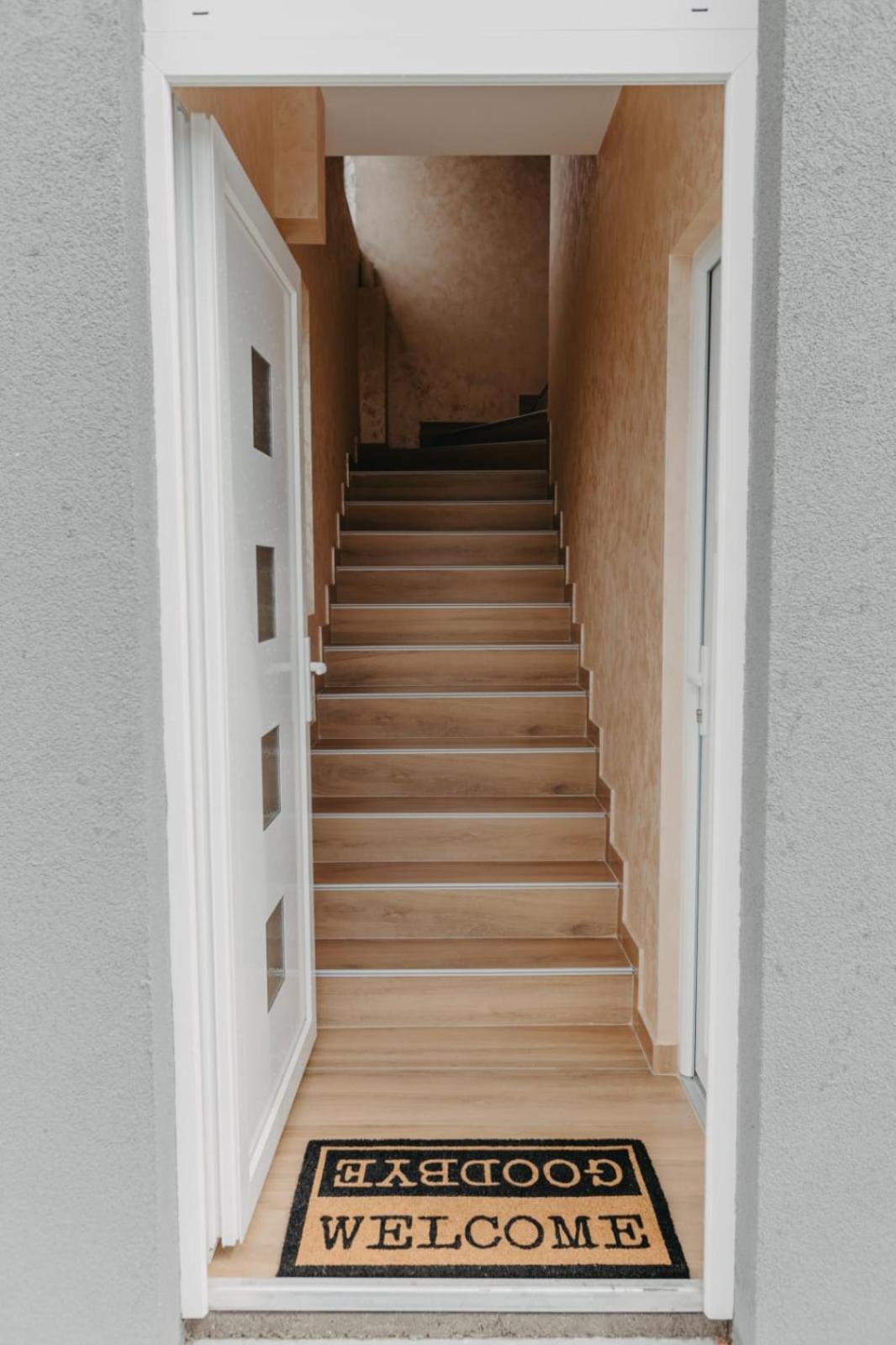 Apartmani Rosa