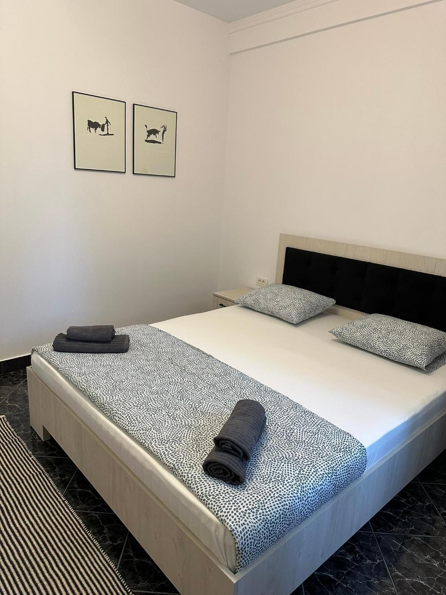 Serenity Apartments and Studios