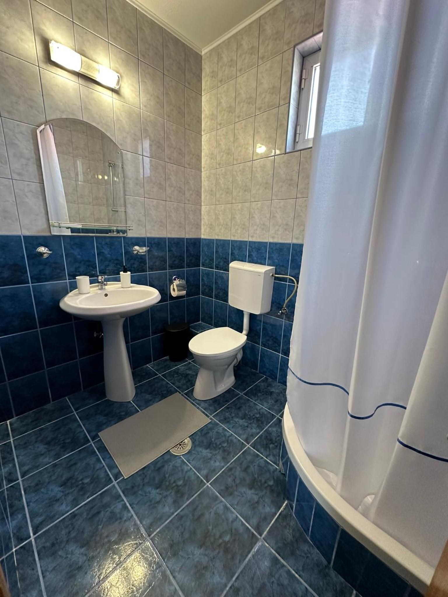 Serenity Apartments and Studios