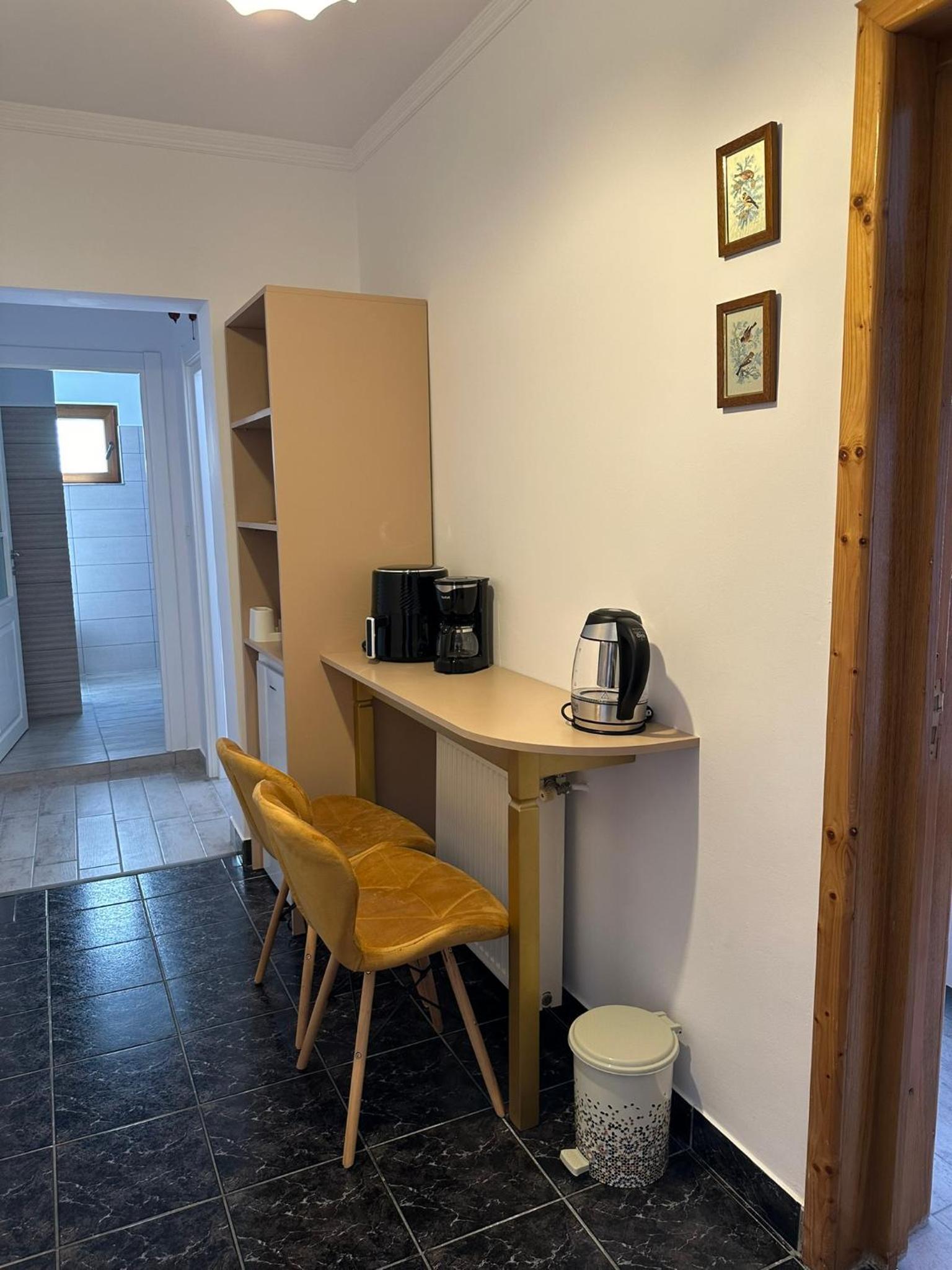 Serenity Apartments and Studios