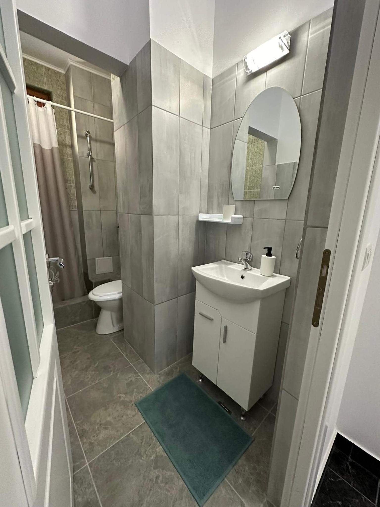 Serenity Apartments and Studios