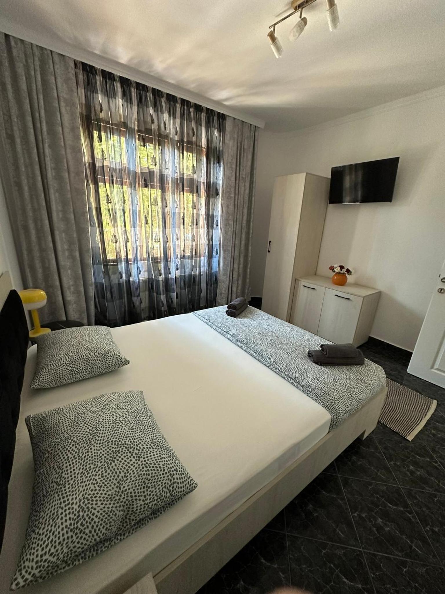 Serenity Apartments and Studios