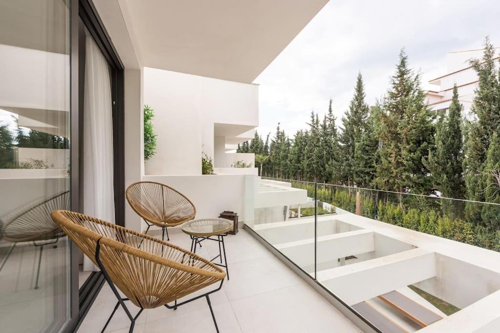 Charming beach home in Estepona west view 5