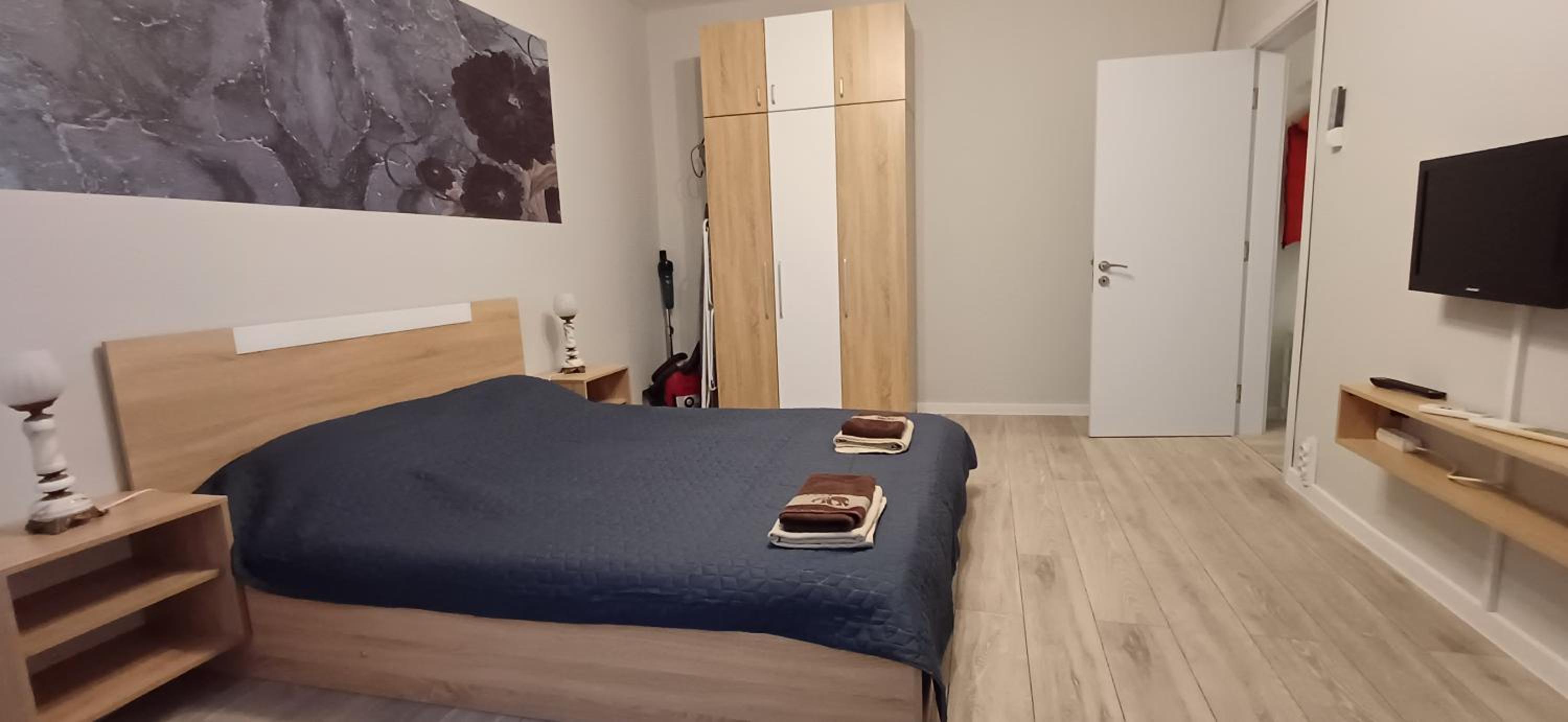 Maya's Airport Apartment