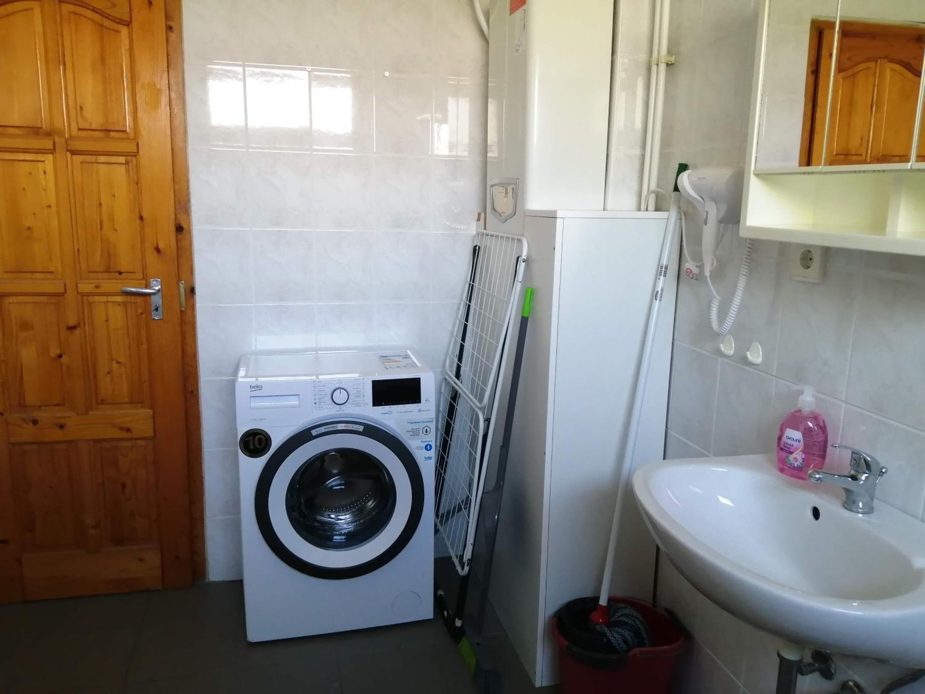 Photo 48