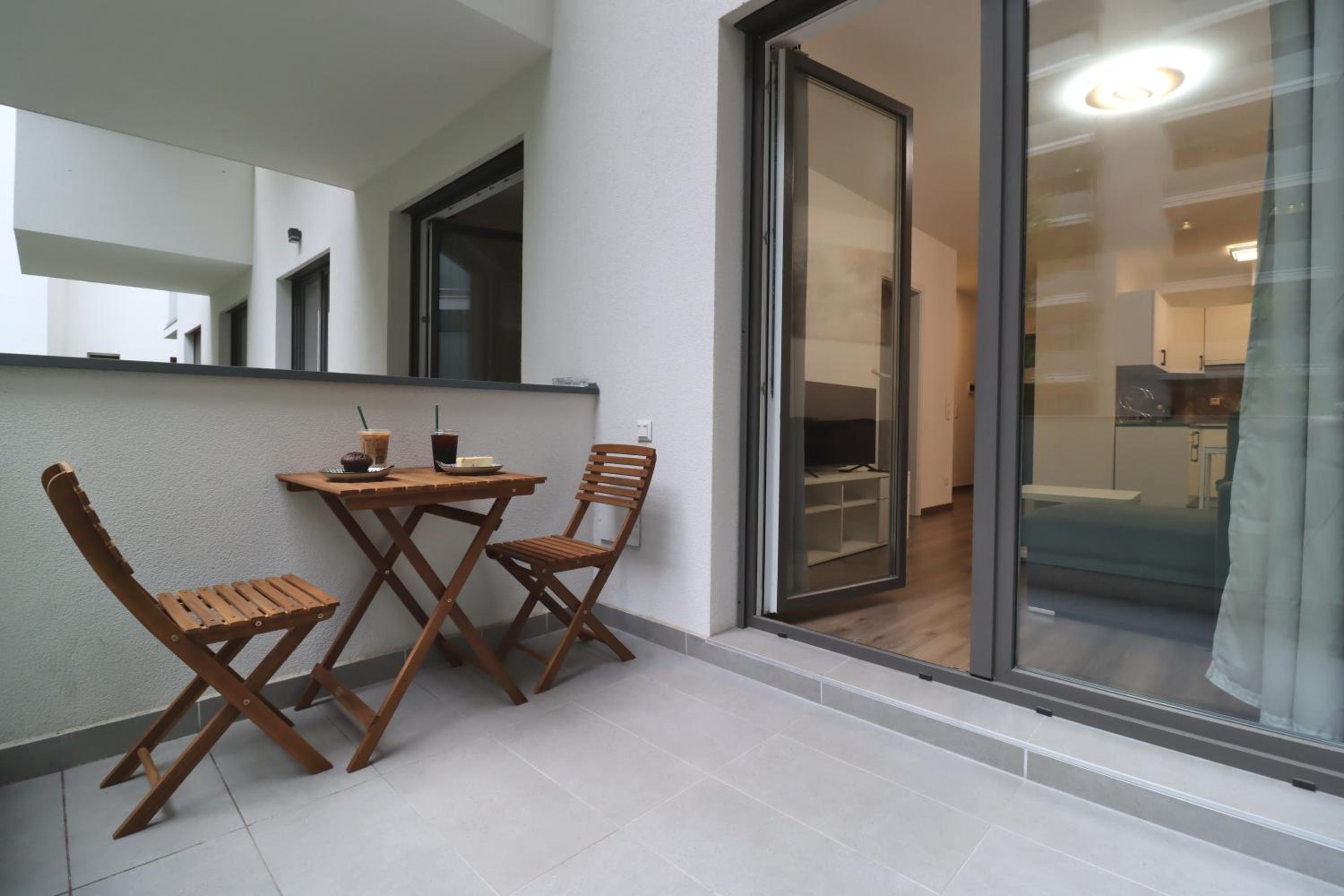 Corvin Modern Suite