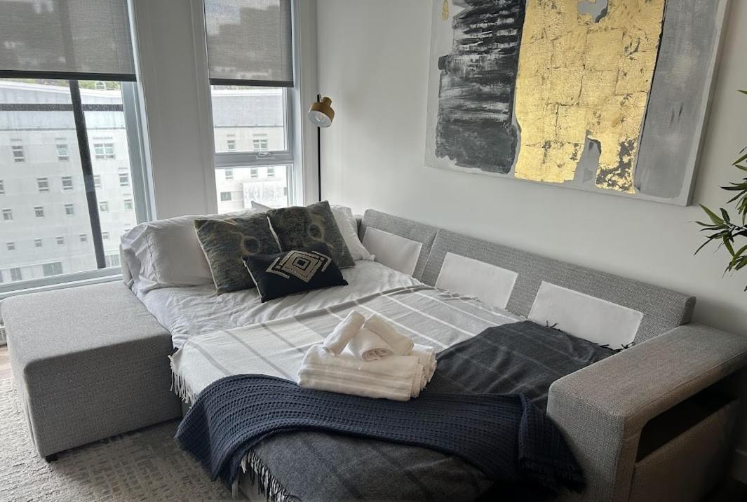 Penthouse, near old city