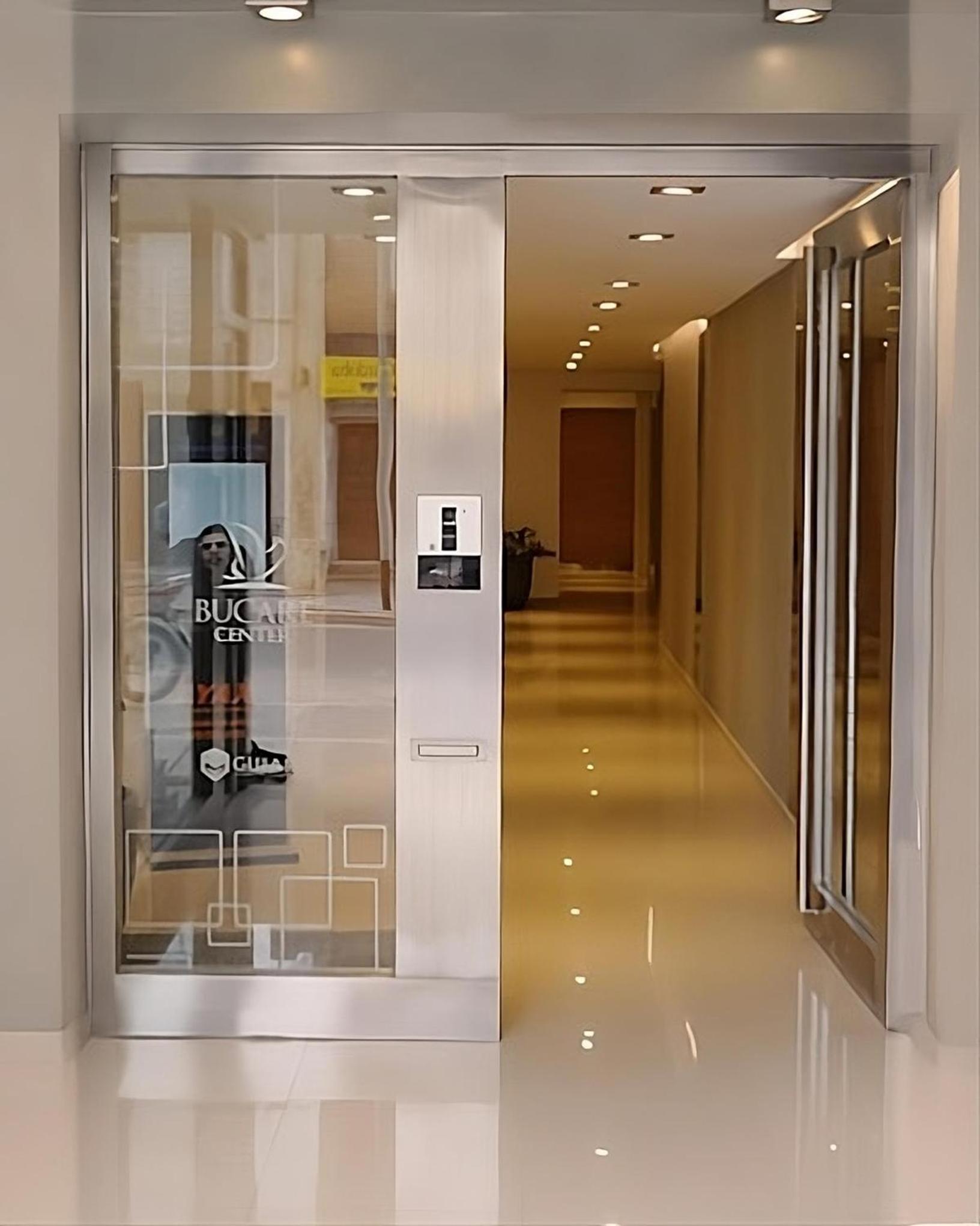 Espectacular Departamento en Pleno Centro con Cochera