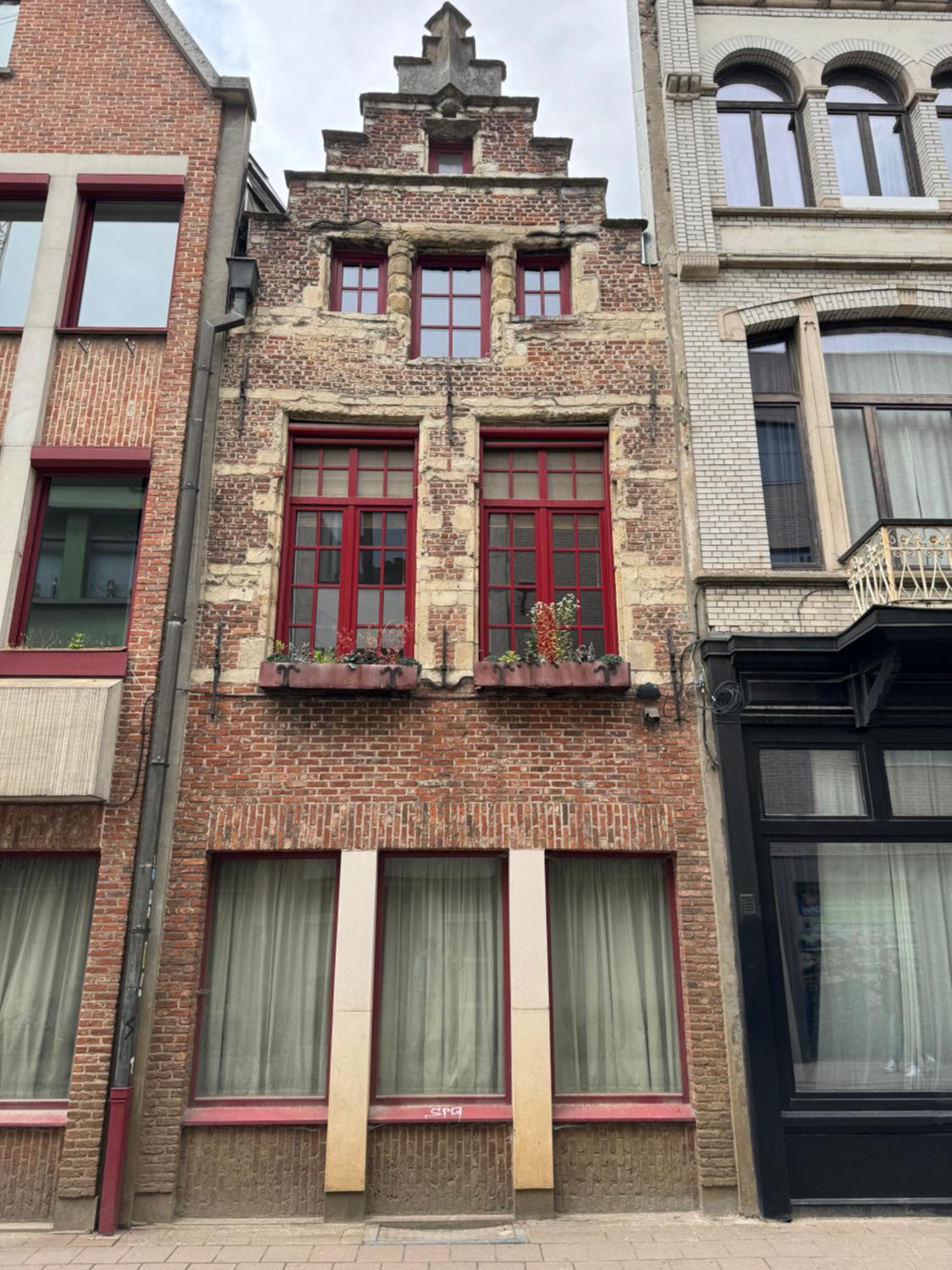 Loft with big terrace city center MEIR