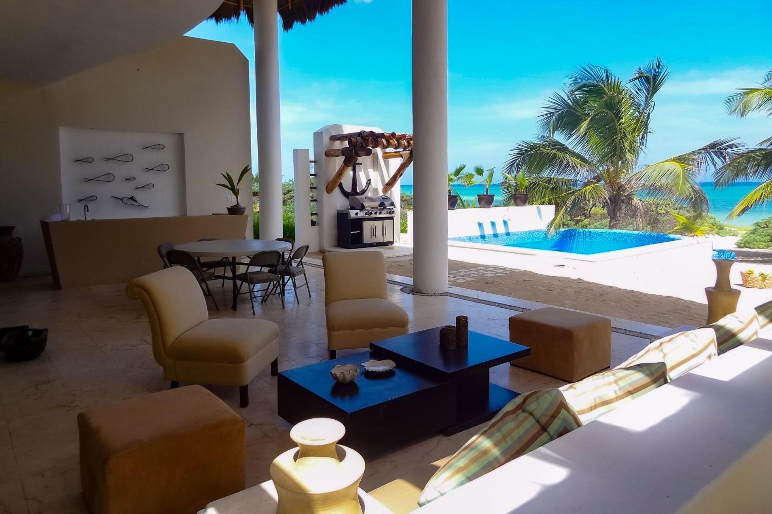 Lemnus Luxury villa walking distance to Chicxulub view 2
