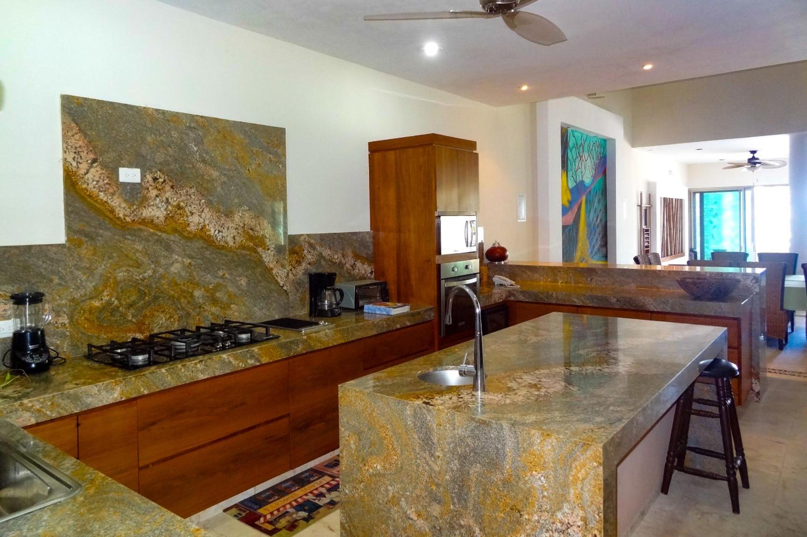 Lemnus Luxury villa walking distance to Chicxulub view 5