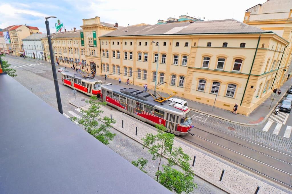 The Peony Apartment in Smichov, Prague 5