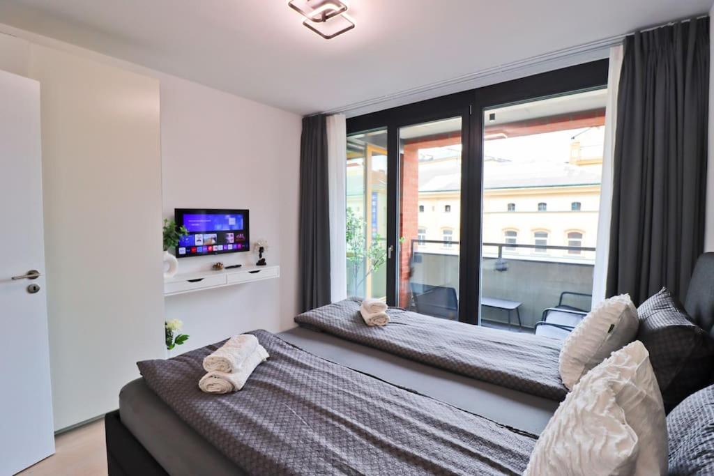 The Peony Apartment in Smichov, Prague 5