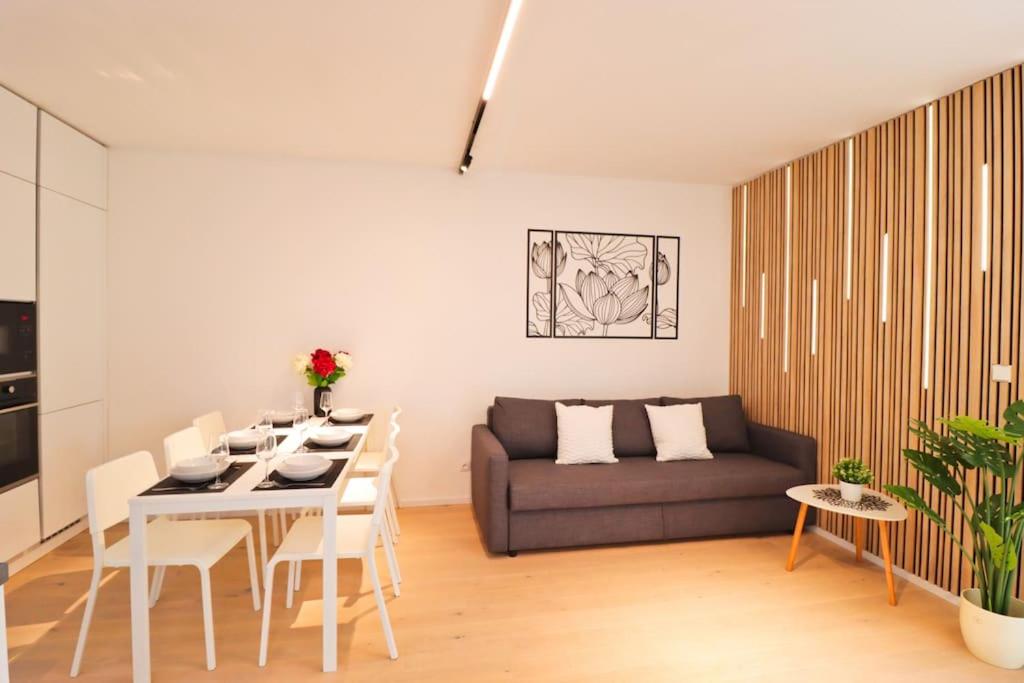 The Peony Apartment in Smichov, Prague 5