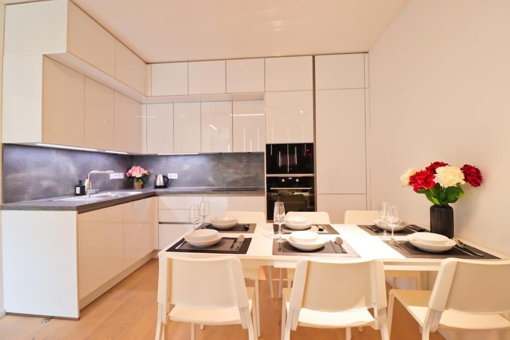 The Peony Apartment in Smichov, Prague 5