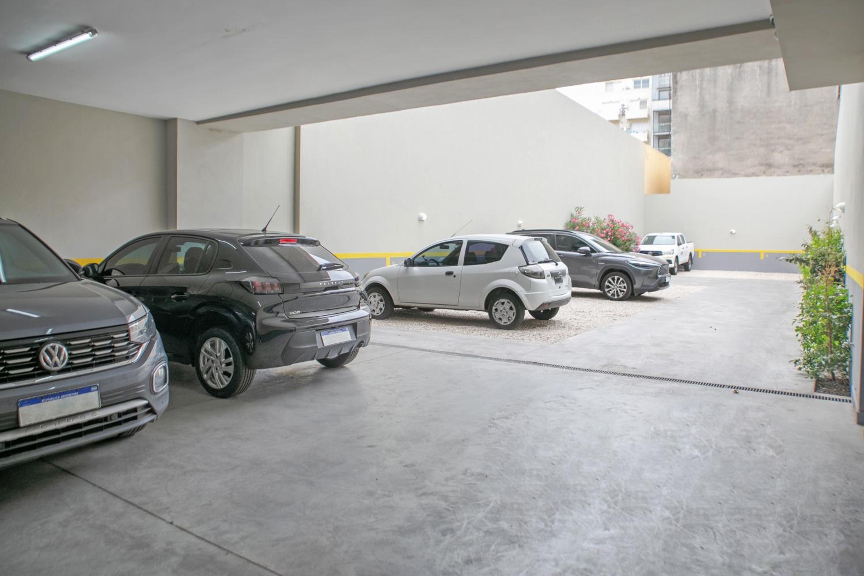 Almagro, monoambiente luminoso a pasos del Hospital -G24-
