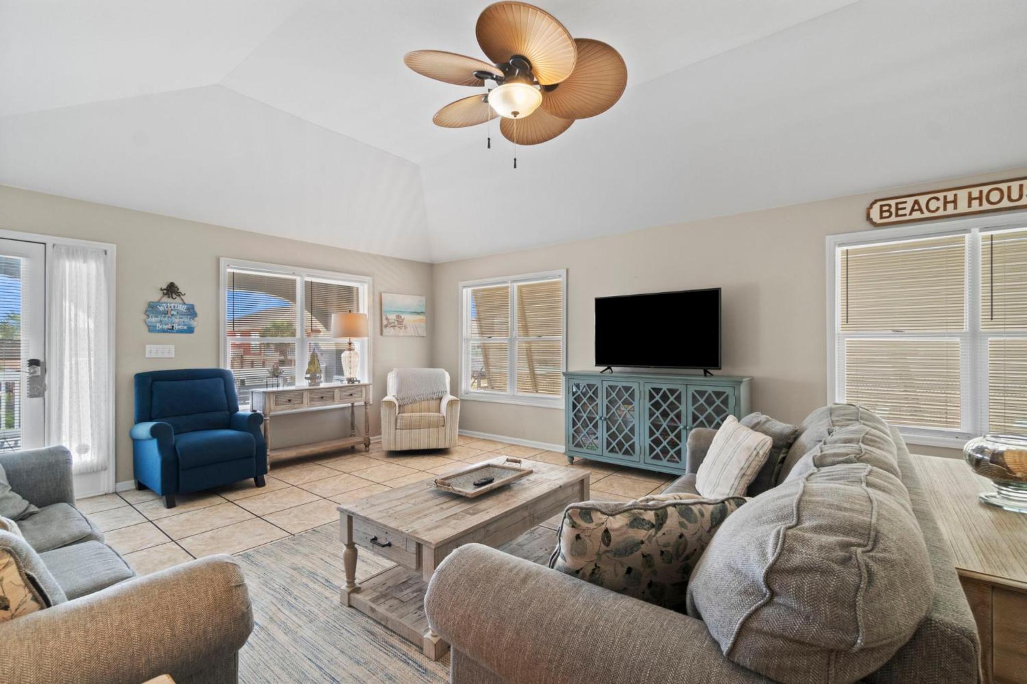 Harbor Light by Vacation Homes Collection
