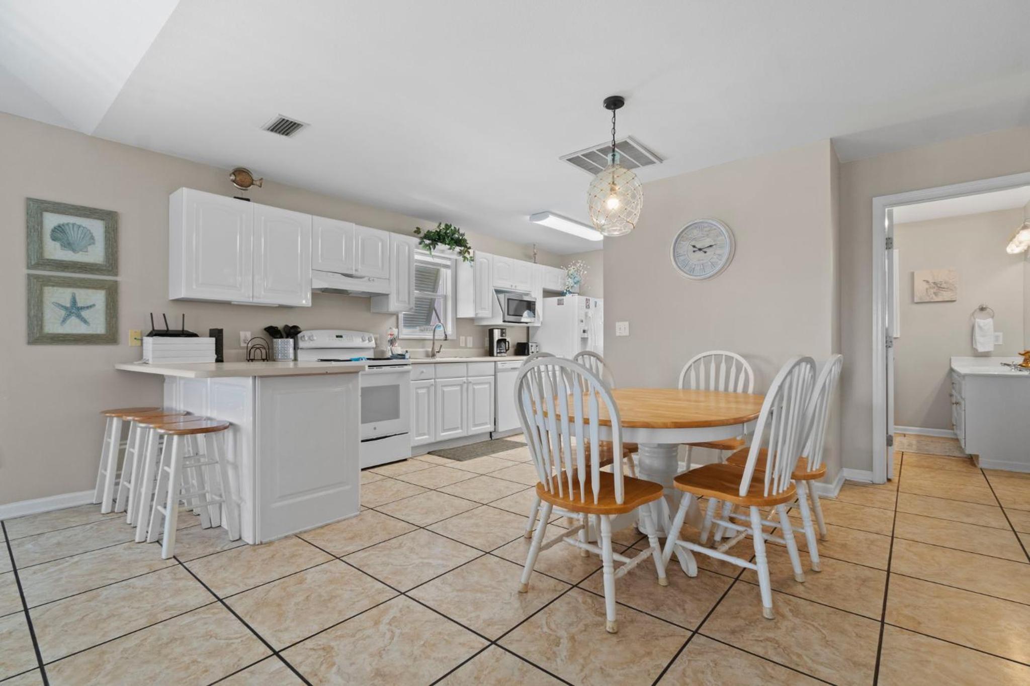 Harbor Light by Vacation Homes Collection