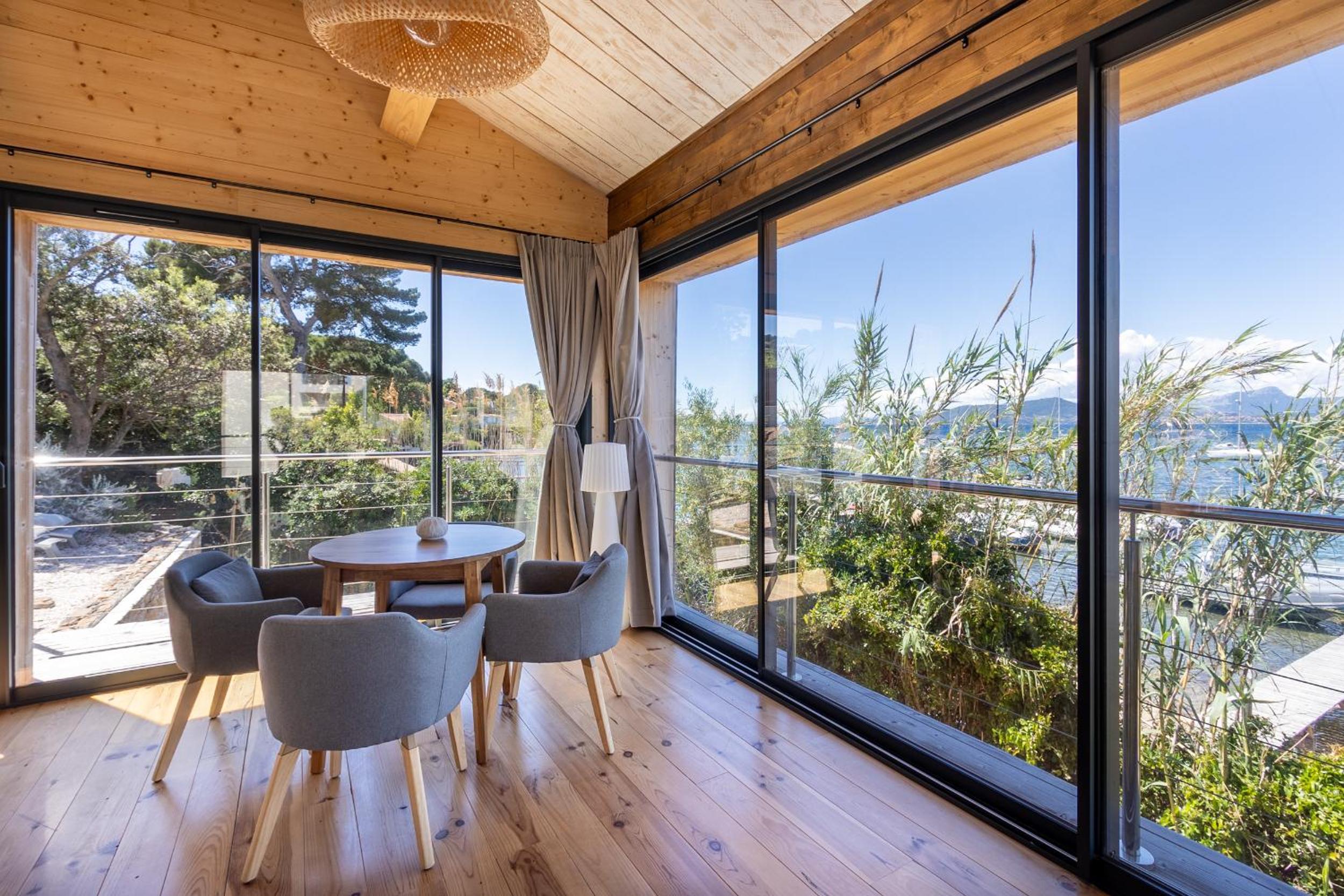 Le Lodge de la Presqu île de Giens Sea and Mountain Pleasure