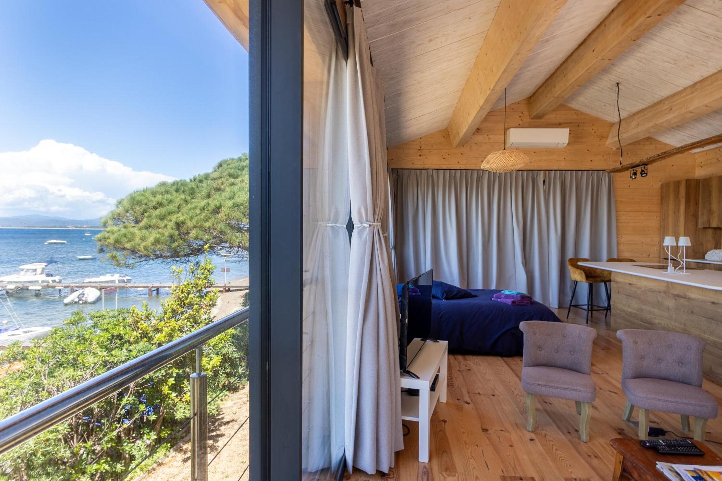 Le Lodge de la Presqu île de Giens Sea and Mountain Pleasure