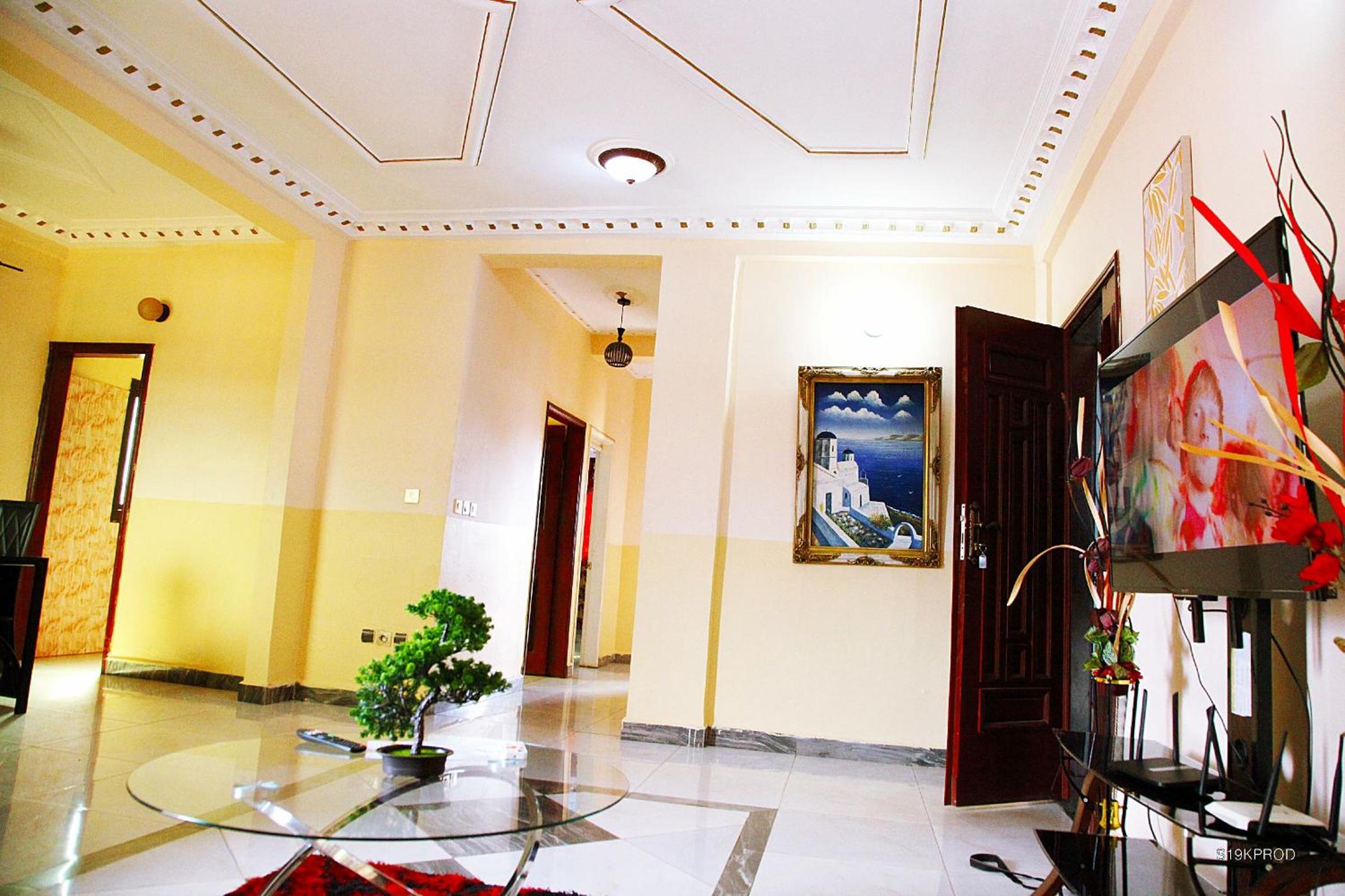 Chris Complex Executive Stays -Luxury Furnished Apartments and Guesthouses In Yaounde