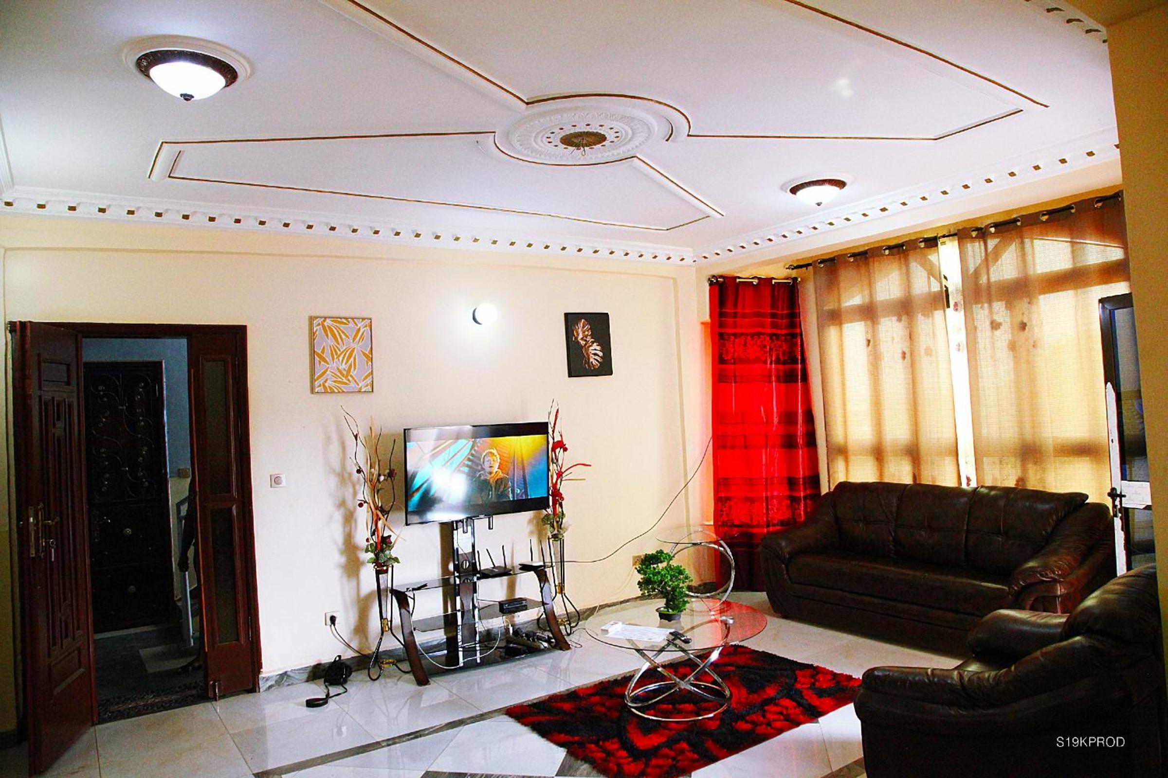 Chris Complex Executive Stays -Luxury Furnished Apartments and Guesthouses In Yaounde