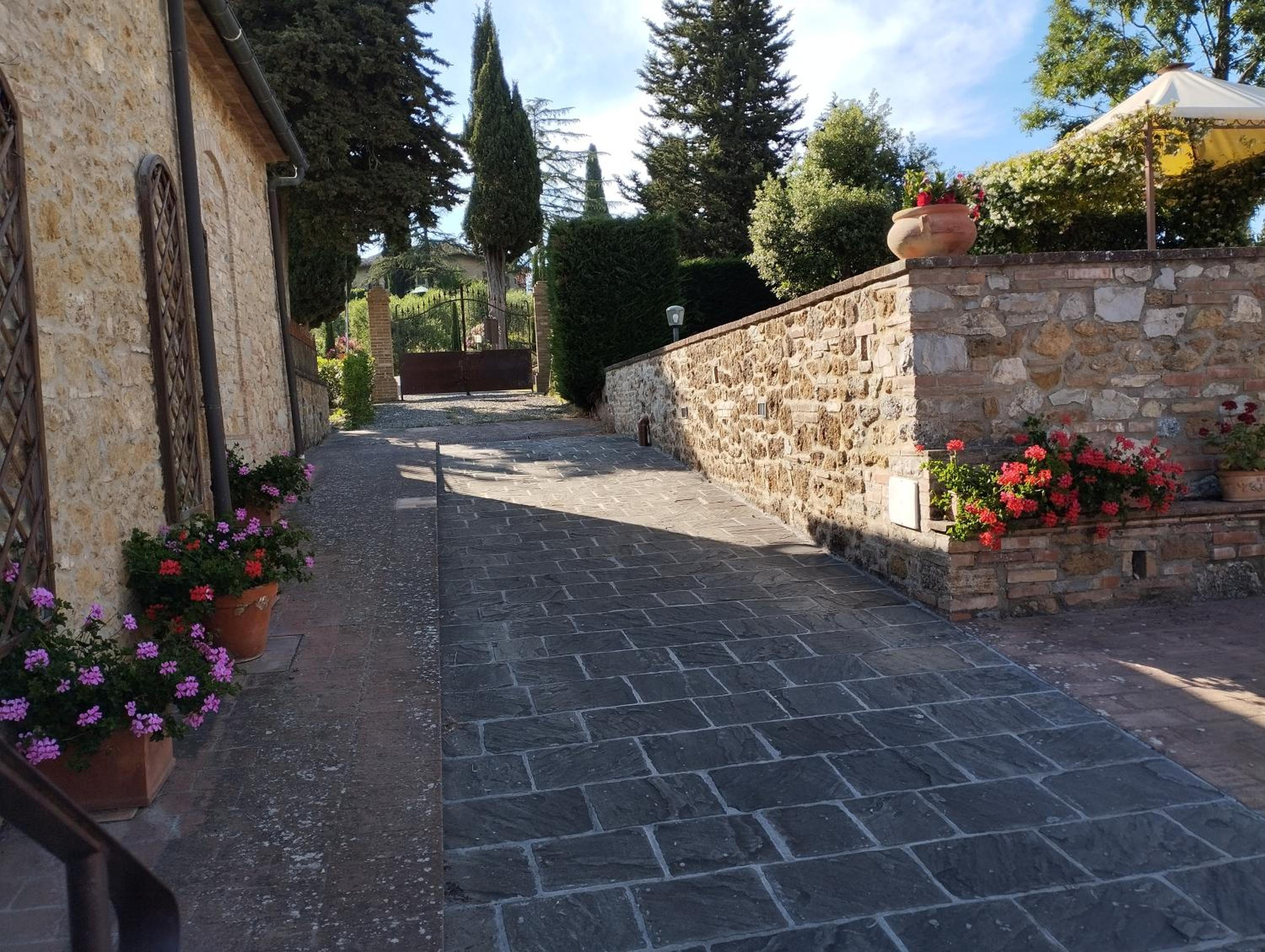 Rocca degli Olivi