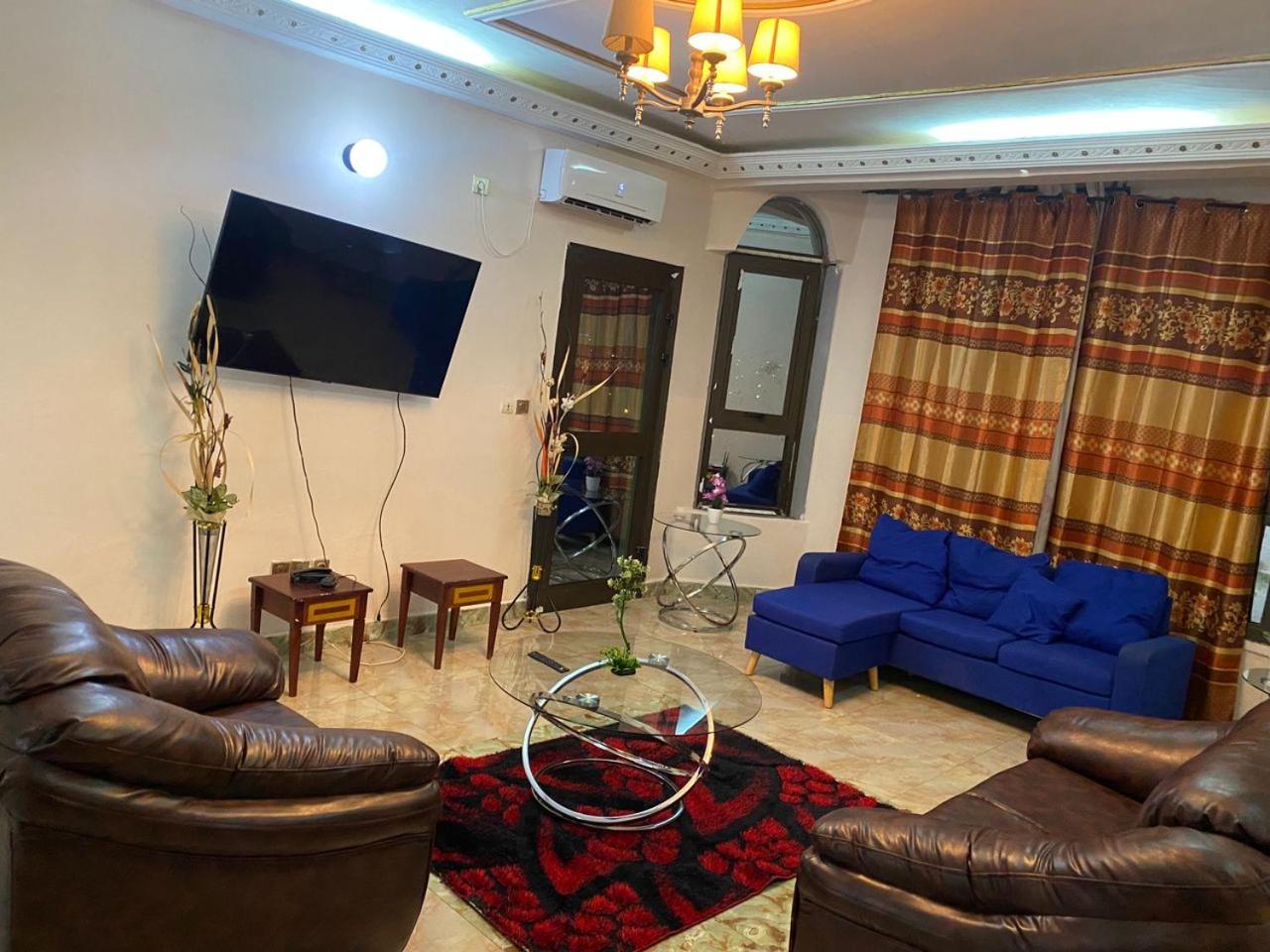 Chris Complex Executive Stays -Luxury Furnished Apartments and Guesthouses In Yaounde